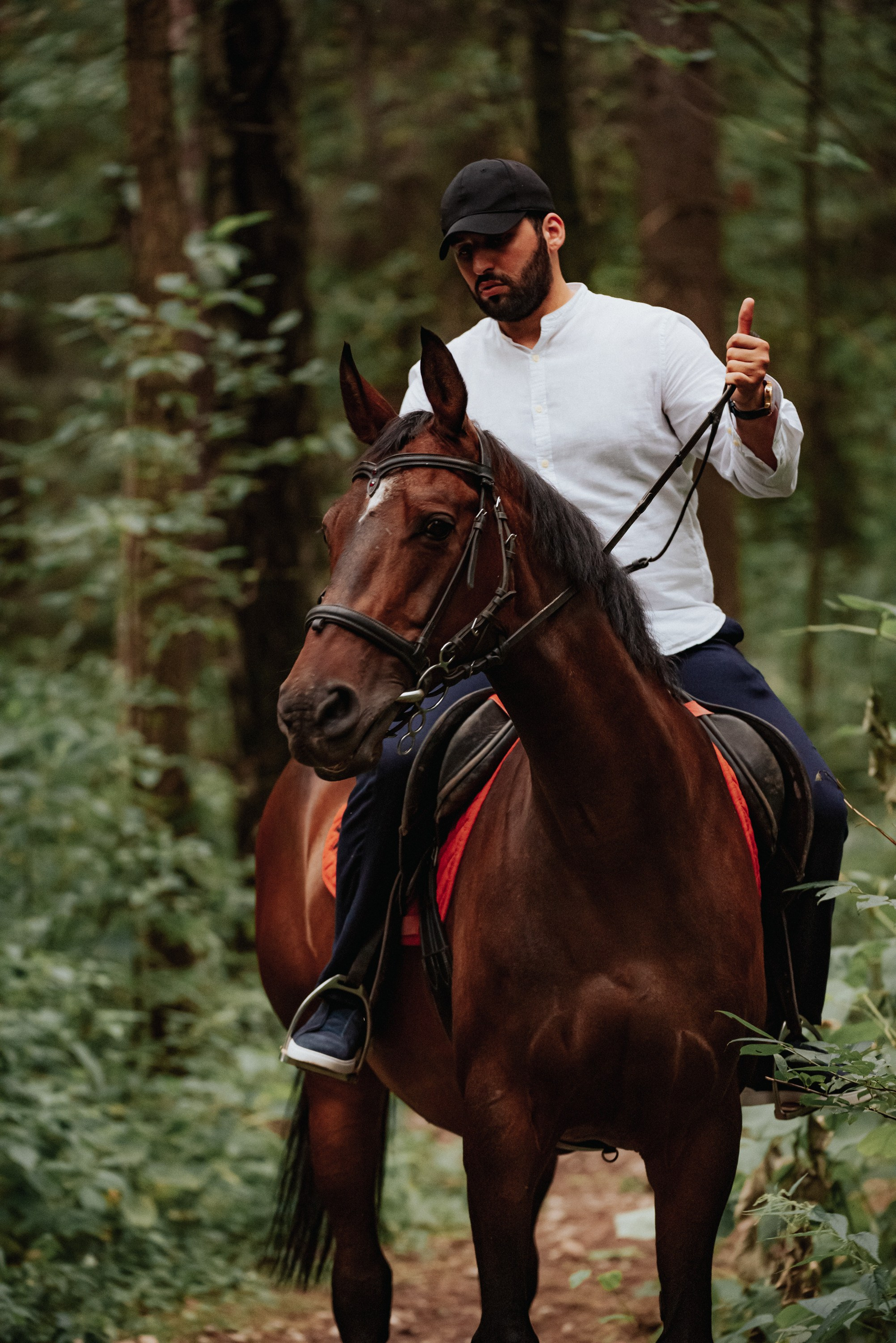 Фотограф Артём Савиных | Свадебная, репортажная, семейная съёмка Москва. Артём Савиных — профессиональный фотограф в Москве | Репортажи, свадьбы, портреты