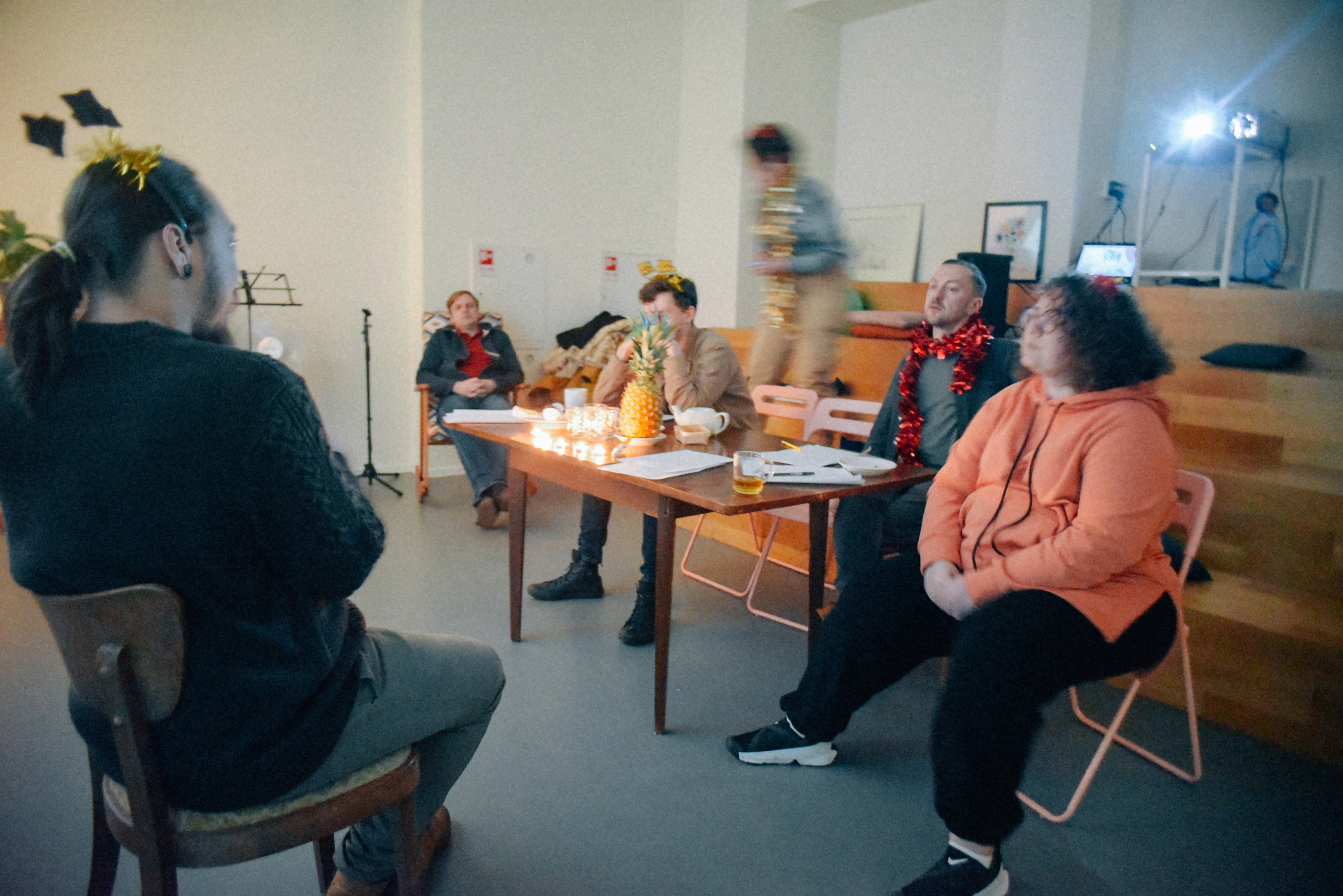 ЧТО ТЫ МЕЛЕШь Вечер вьетнамского караоке. Фотограф Лола Волна, город Москва