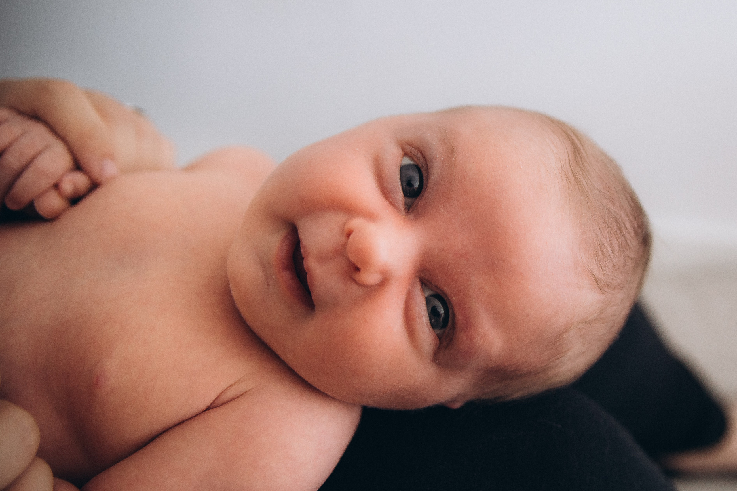 Séance newborn Sasha. Photographe des familles et enfants à Nantes et alentours