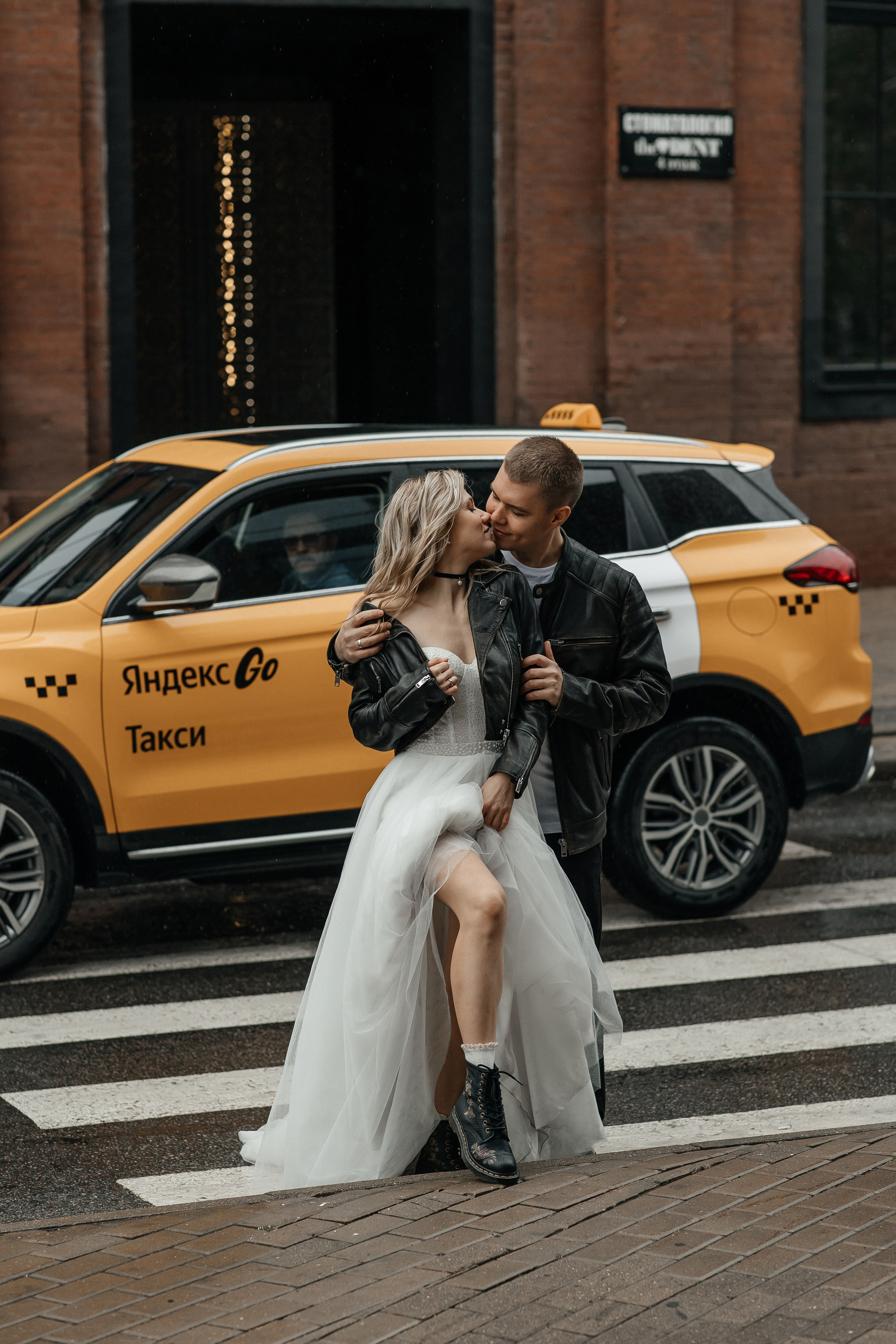 Свадебная фотосессия в Москве в рок образах