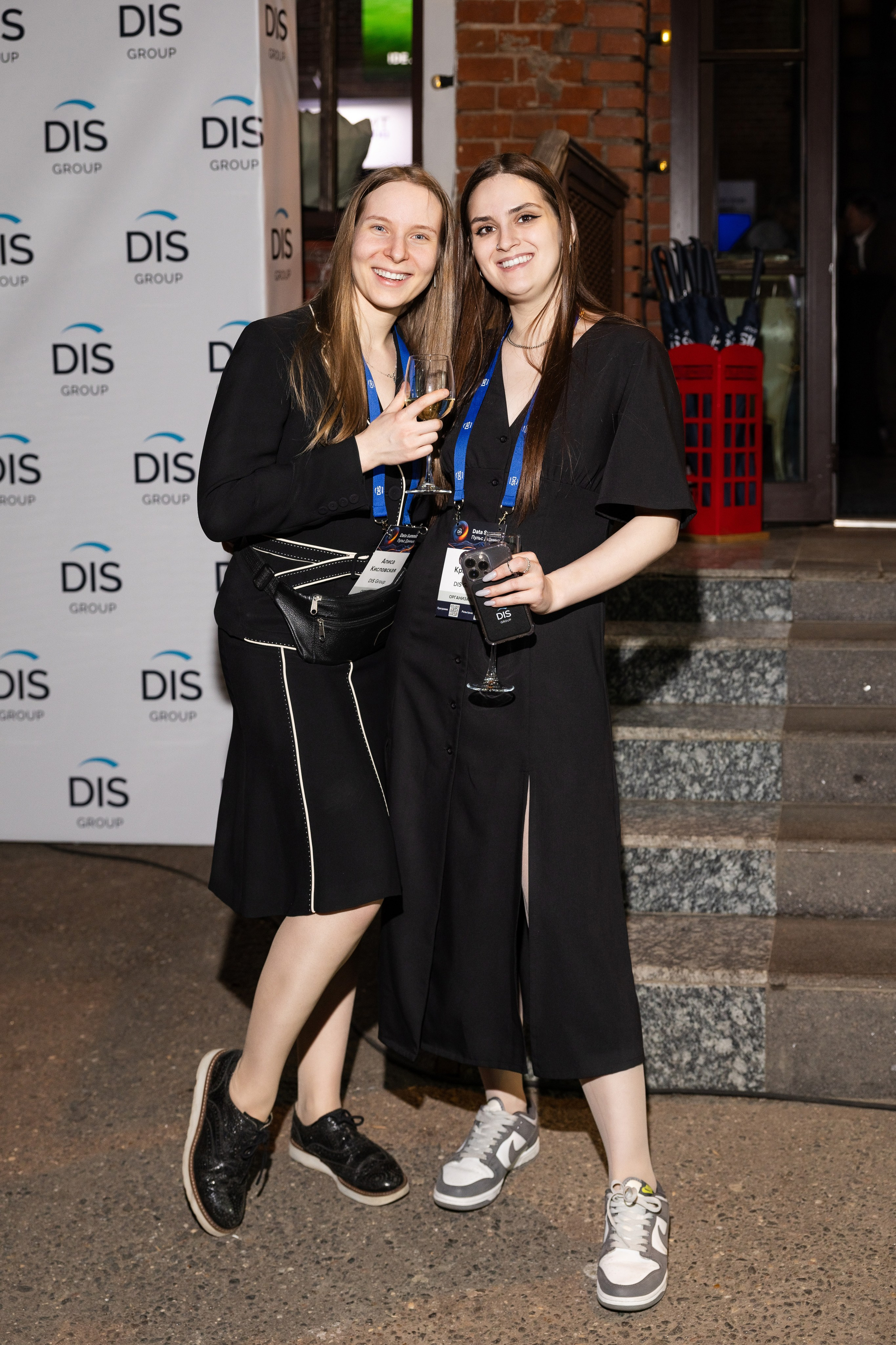 Data Summit 2025. Свадебный репортажный фотограф в Москве