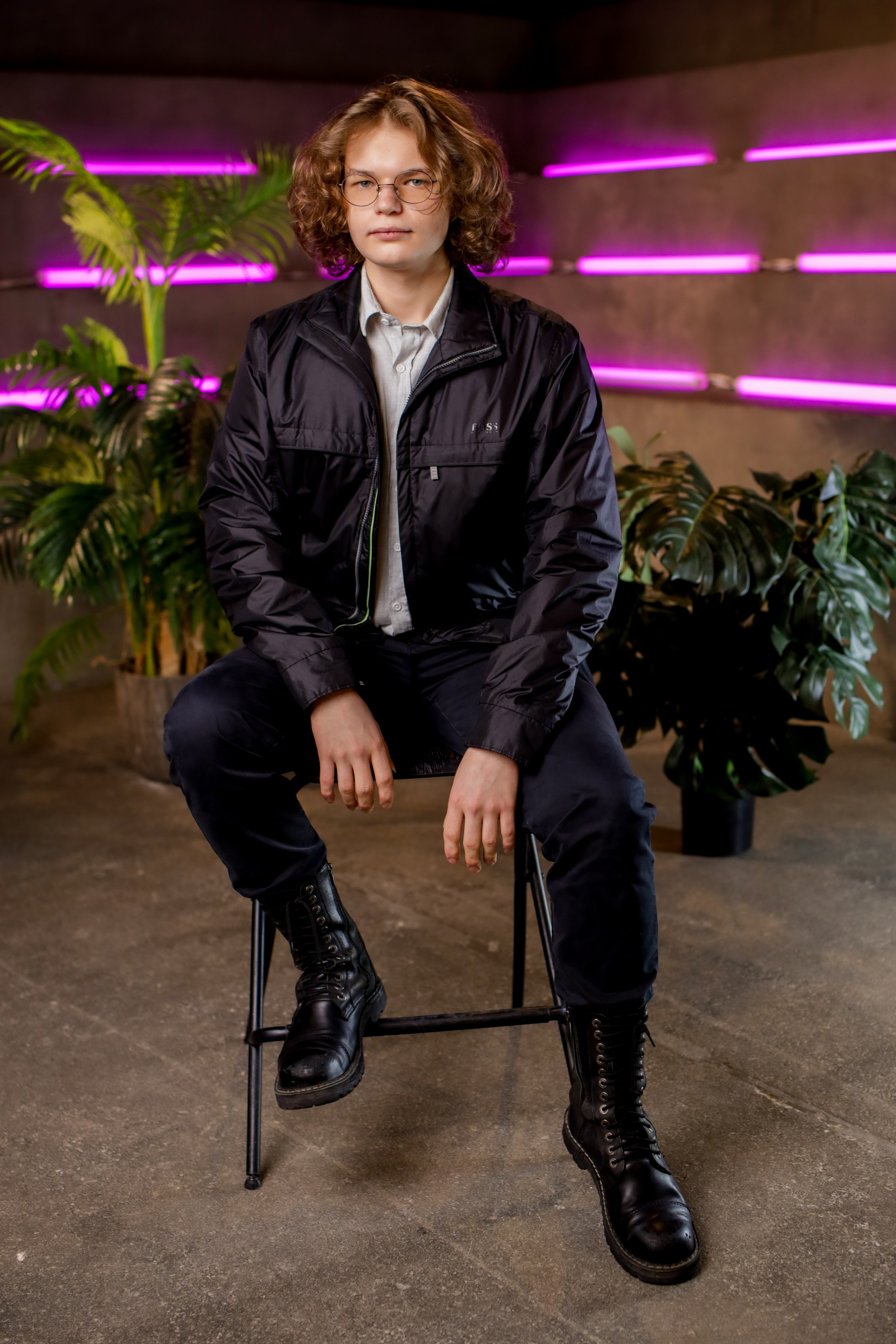 Неон портреты. Главная