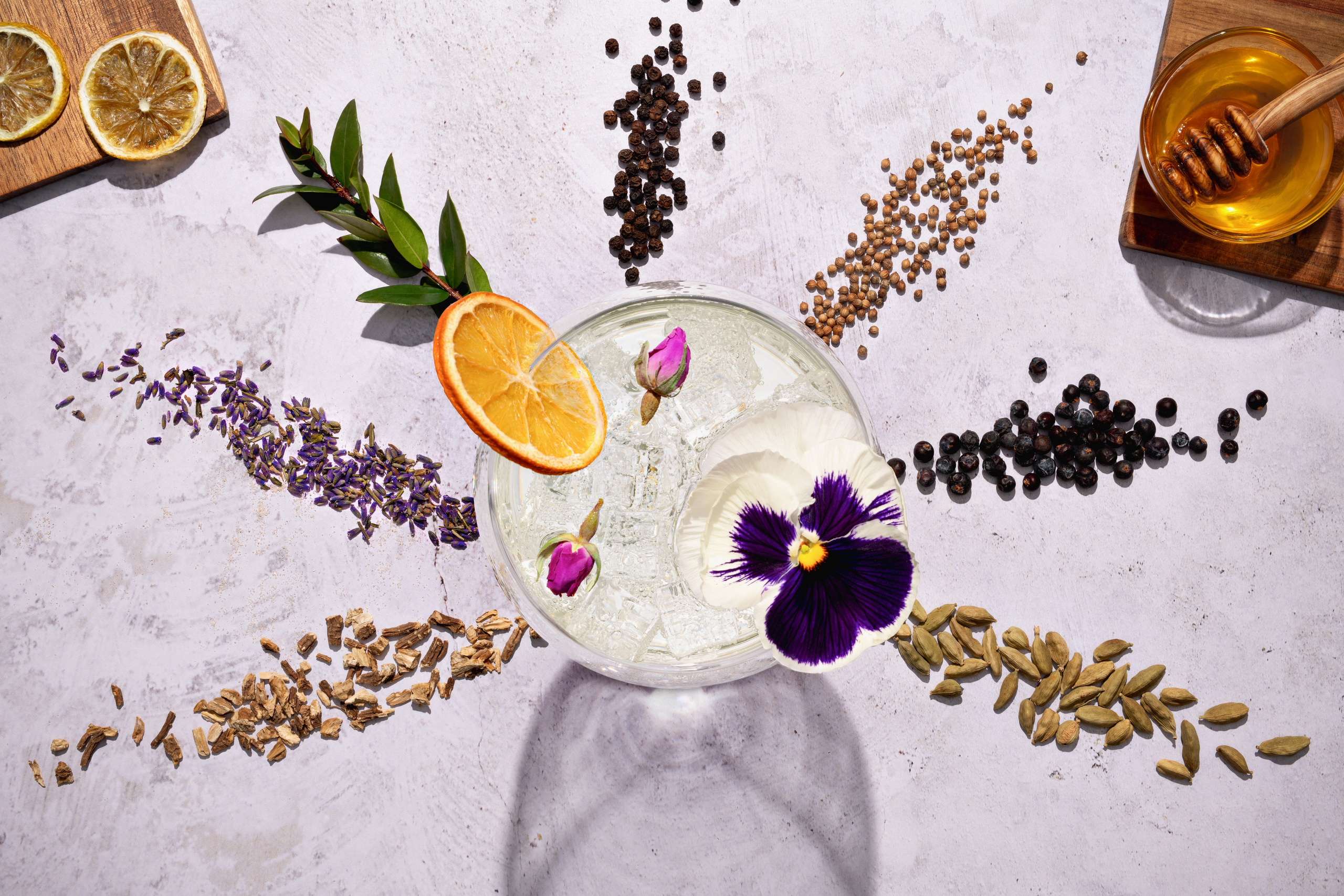 SOERO GIN. Retouching, photo editing, portfolio retoucher