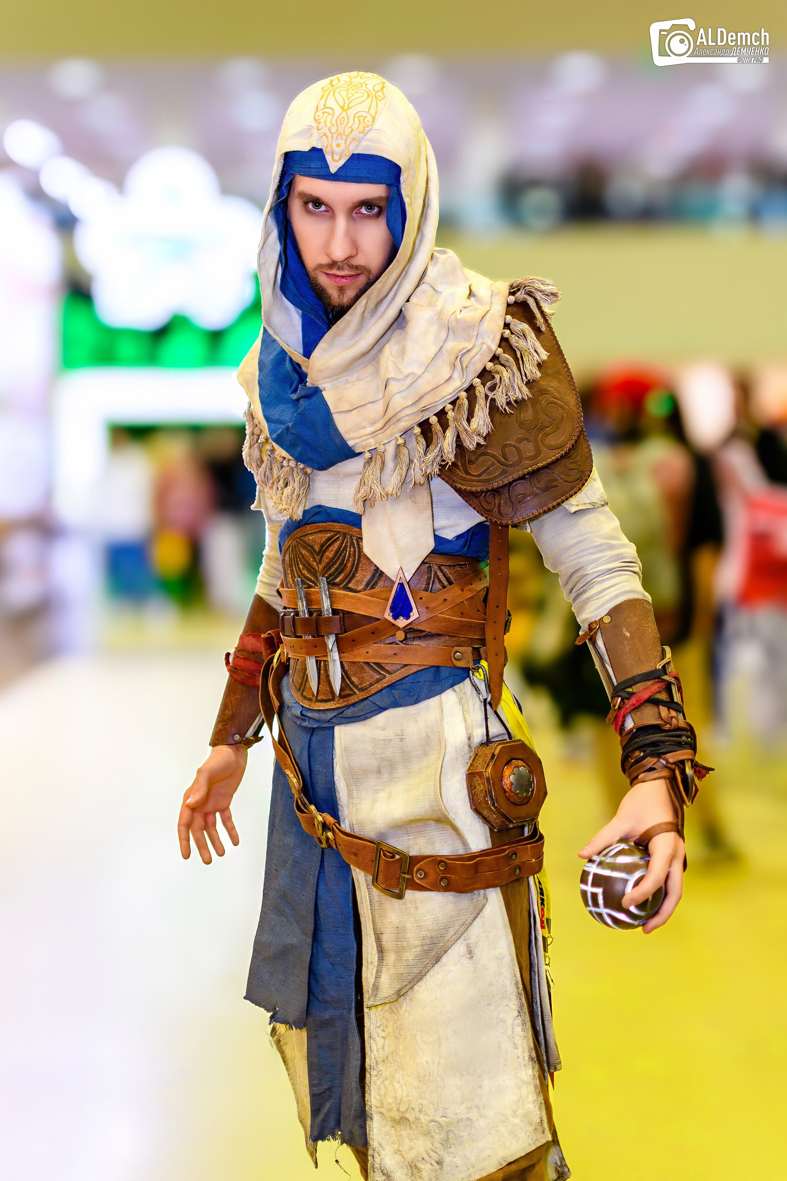 Assassins Creed картинки персонажей игры и косплей фото