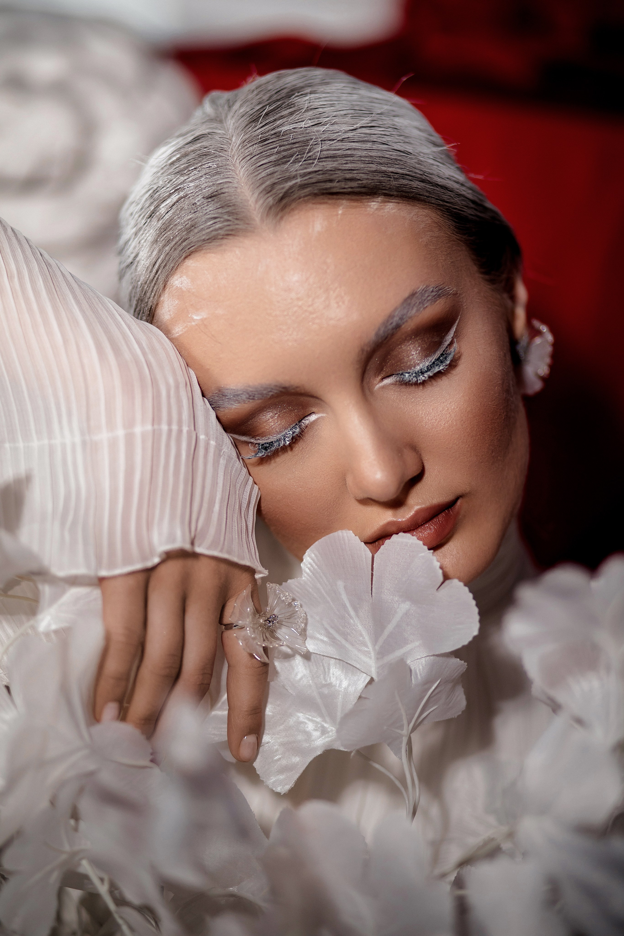 Для бренда украшений Оксана Туз. Свадебный и семейный фотограф Ибрагимова Мария из Екатеринбурга