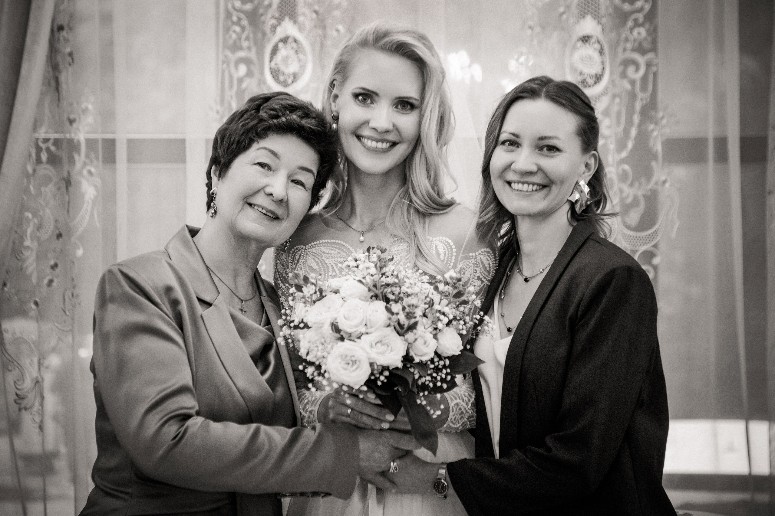 Свадебная фотосессия на ВДНХ. Свадебный и семейный фотограф в Москве и Подмосковье Лариса Козлова