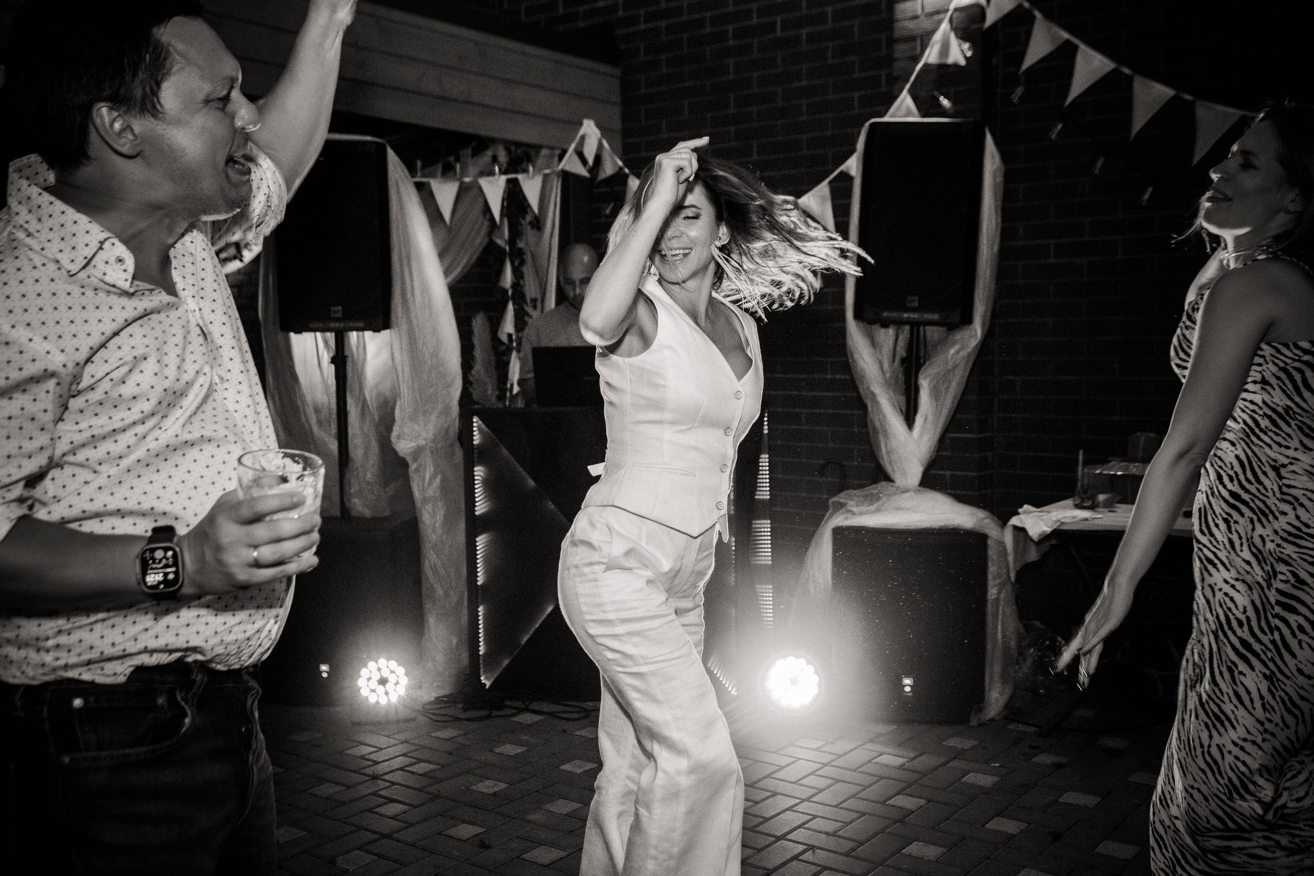 Свадебная фотосъемка в загородном отеле «LaFa». Свадебный и семейный фотограф в Москве и Подмосковье Лариса Козлова