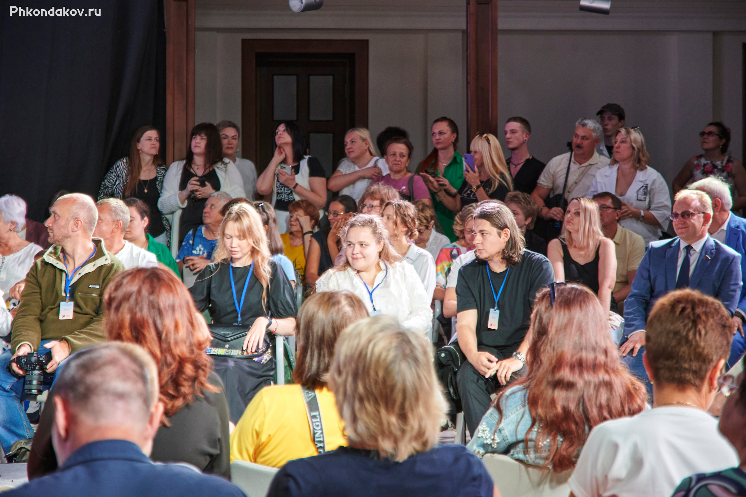 Плес льняная палитра 2023 репортаж. Фотограф в Иваново: Каталожная съемка одежды и постельного белья, Wildberries