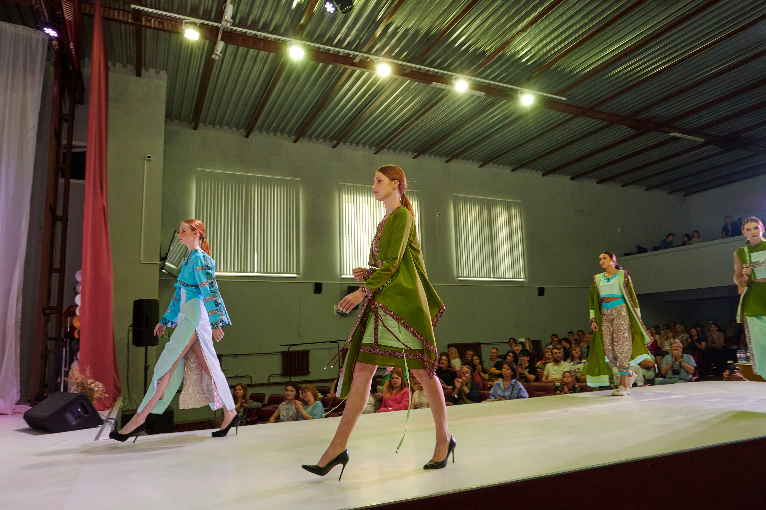 Русский силуэт иваново 26 июня. Фотограф в Иваново: Каталожная съемка одежды и постельного белья, Wildberries