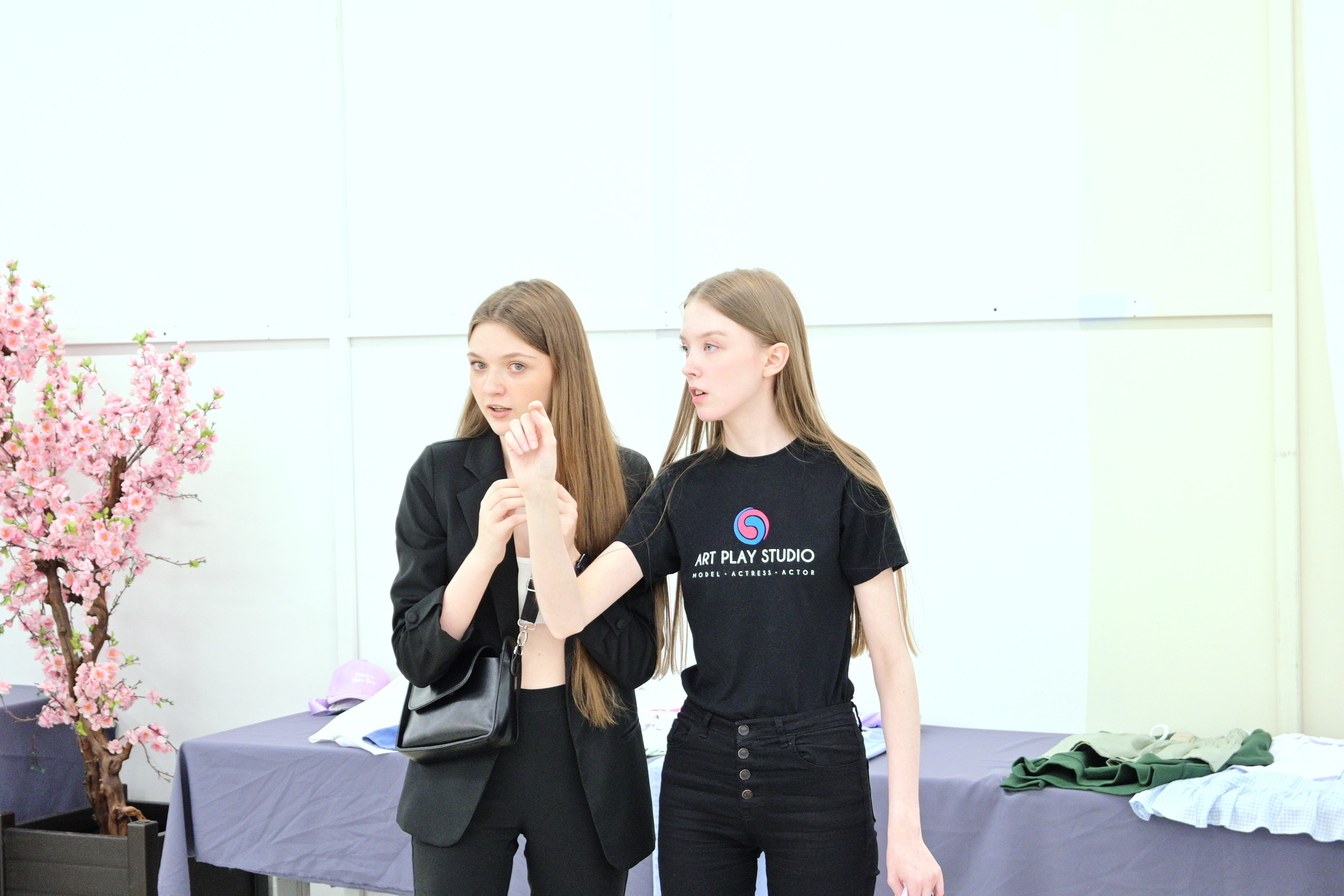 Показ Артплей в Евролэнд 09.06.2023. Фотограф в Иваново: Каталожная съемка одежды и постельного белья, Wildberries