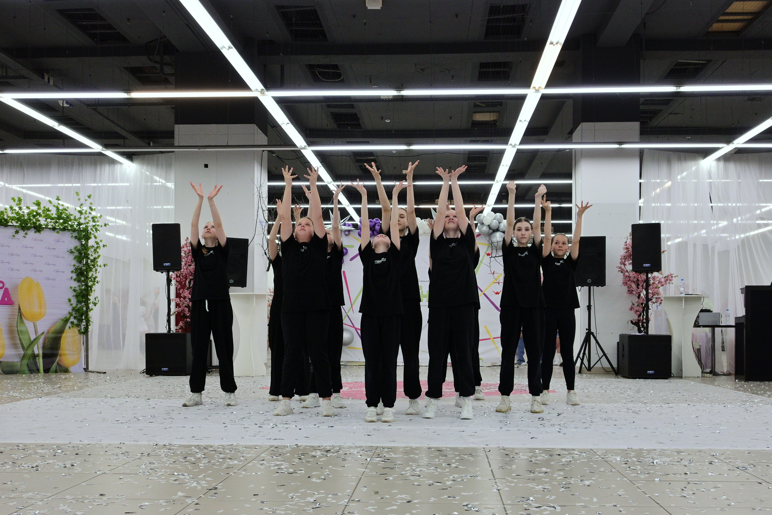 Показ Артплей в Евролэнд 09.06.2023. Фотограф в Иваново: Каталожная съемка одежды и постельного белья, Wildberries