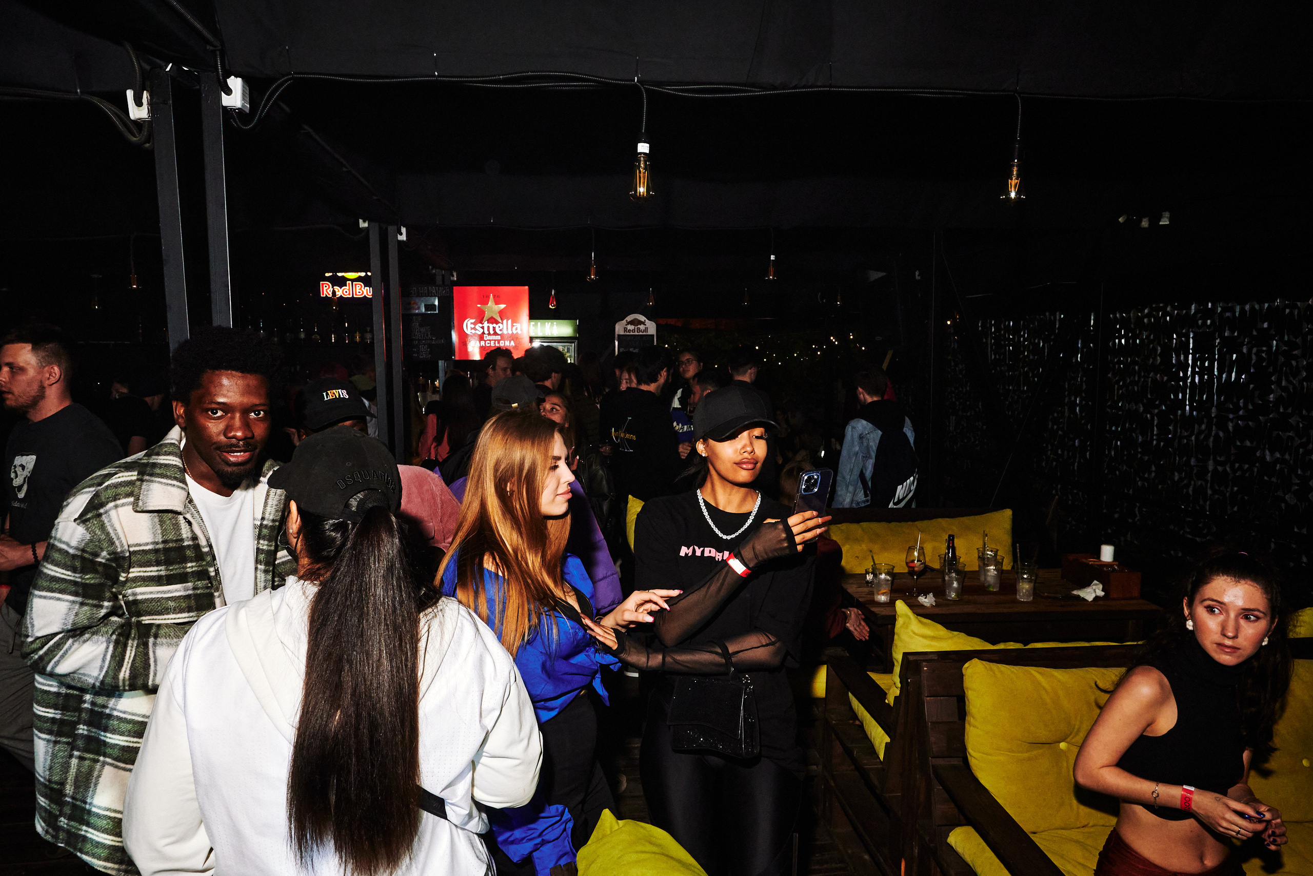 Репортажная съемка в Ёлки бар. Фотограф в Иваново: Каталожная съемка одежды и постельного белья, Wildberries