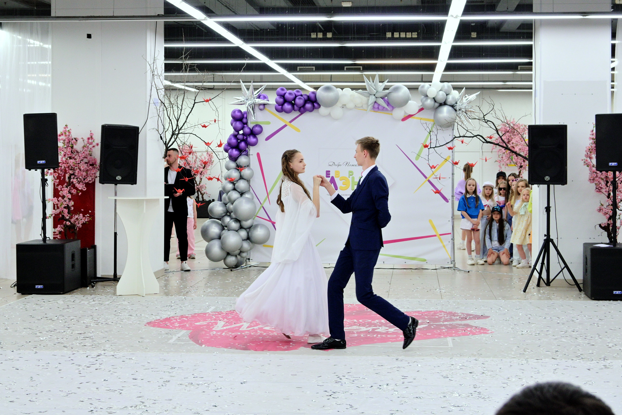 Показ Артплей в Евролэнд 09.06.2023. Фотограф в Иваново: Каталожная съемка одежды и постельного белья, Wildberries