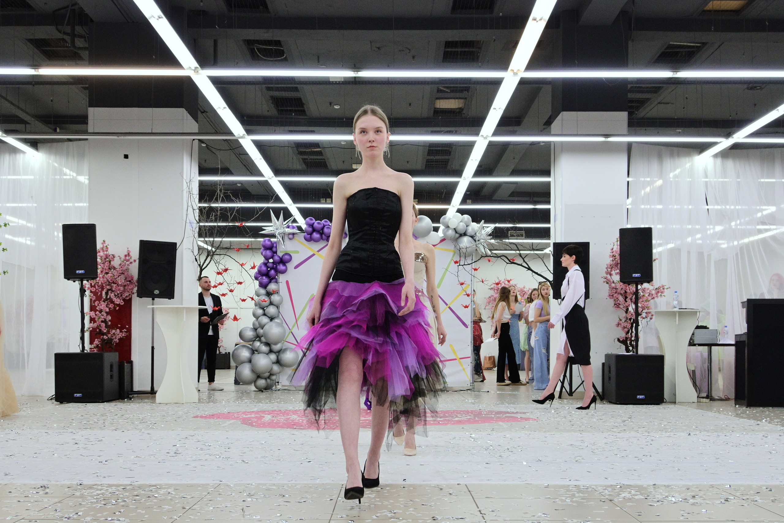 Показ Артплей в Евролэнд 09.06.2023. Фотограф в Иваново: Каталожная съемка одежды и постельного белья, Wildberries