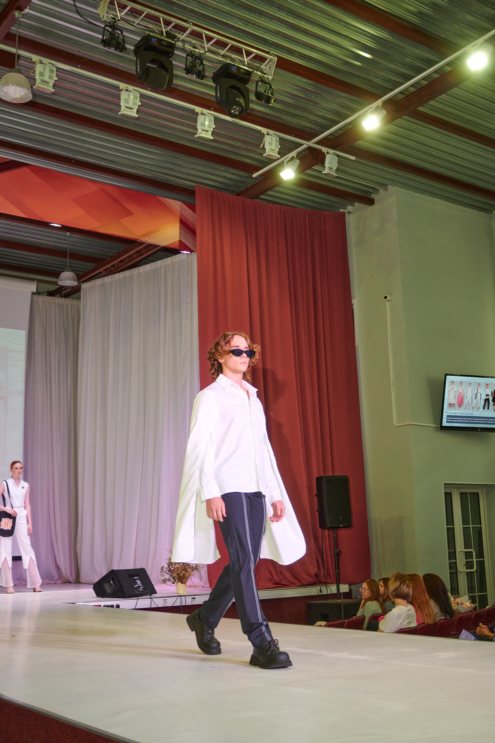 Русский силуэт иваново 26 июня. Фотограф в Иваново: Каталожная съемка одежды и постельного белья, Wildberries