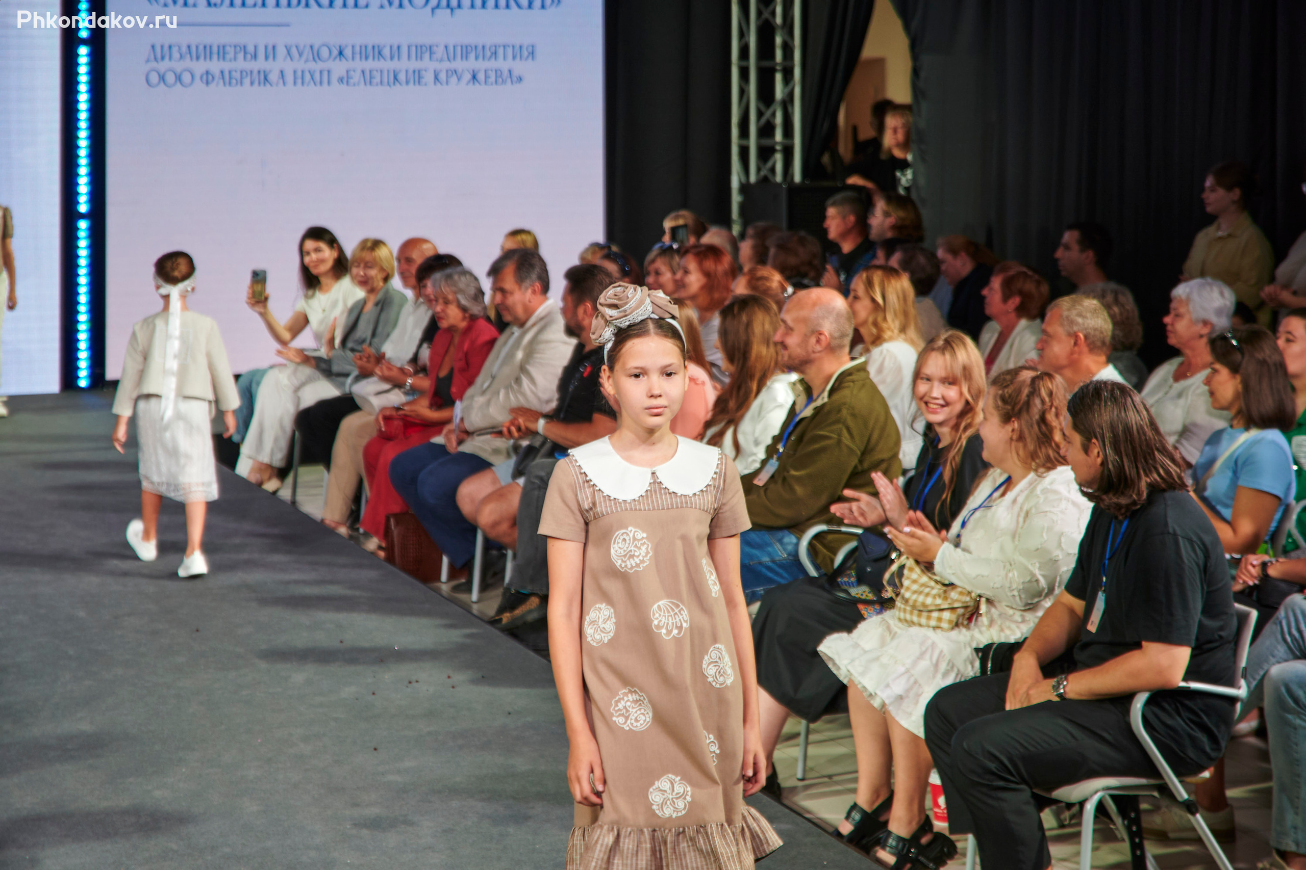 Плес льняная палитра 2023 репортаж. Фотограф в Иваново: Каталожная съемка одежды и постельного белья, Wildberries