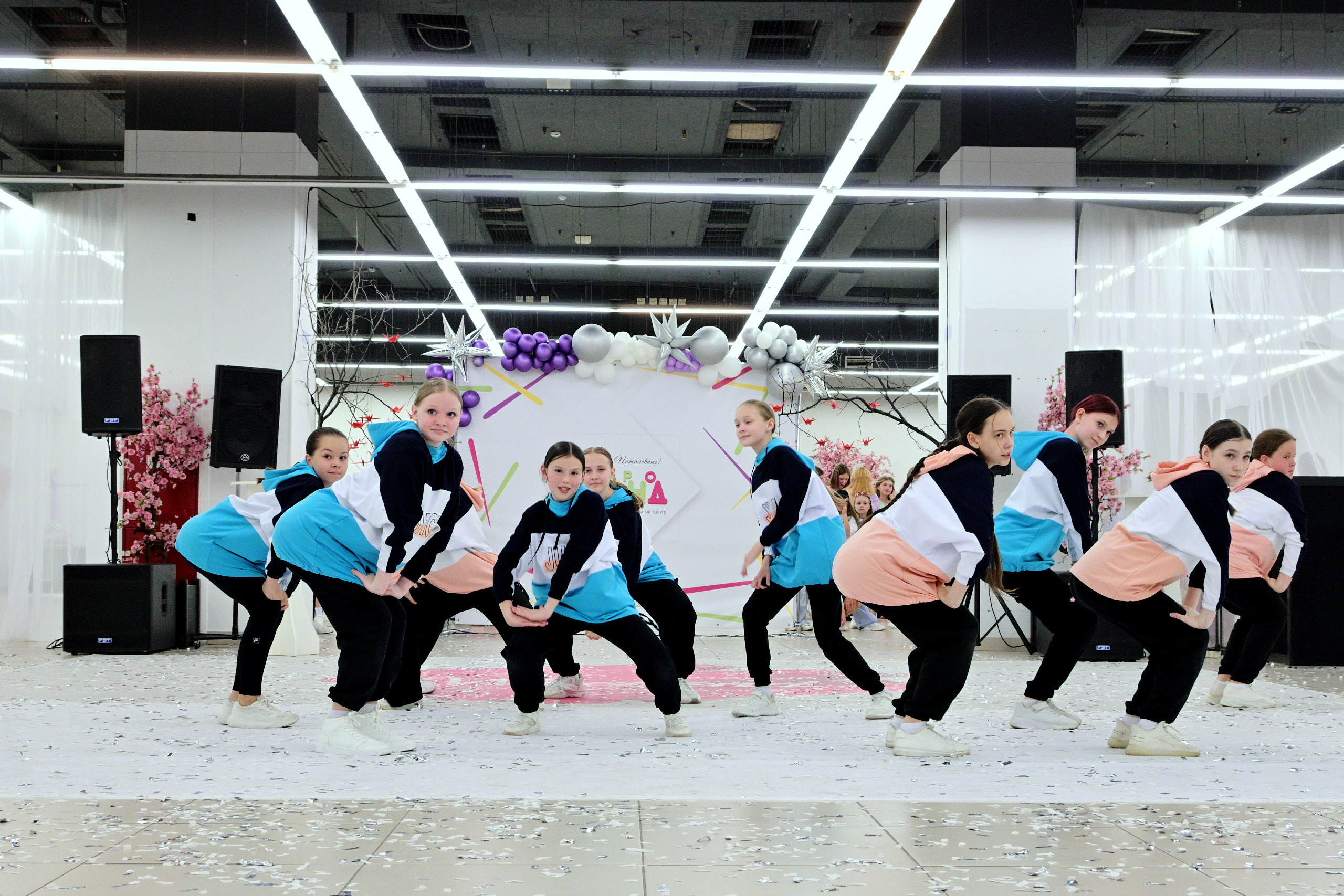Показ Артплей в Евролэнд 09.06.2023. Фотограф в Иваново: Каталожная съемка одежды и постельного белья, Wildberries