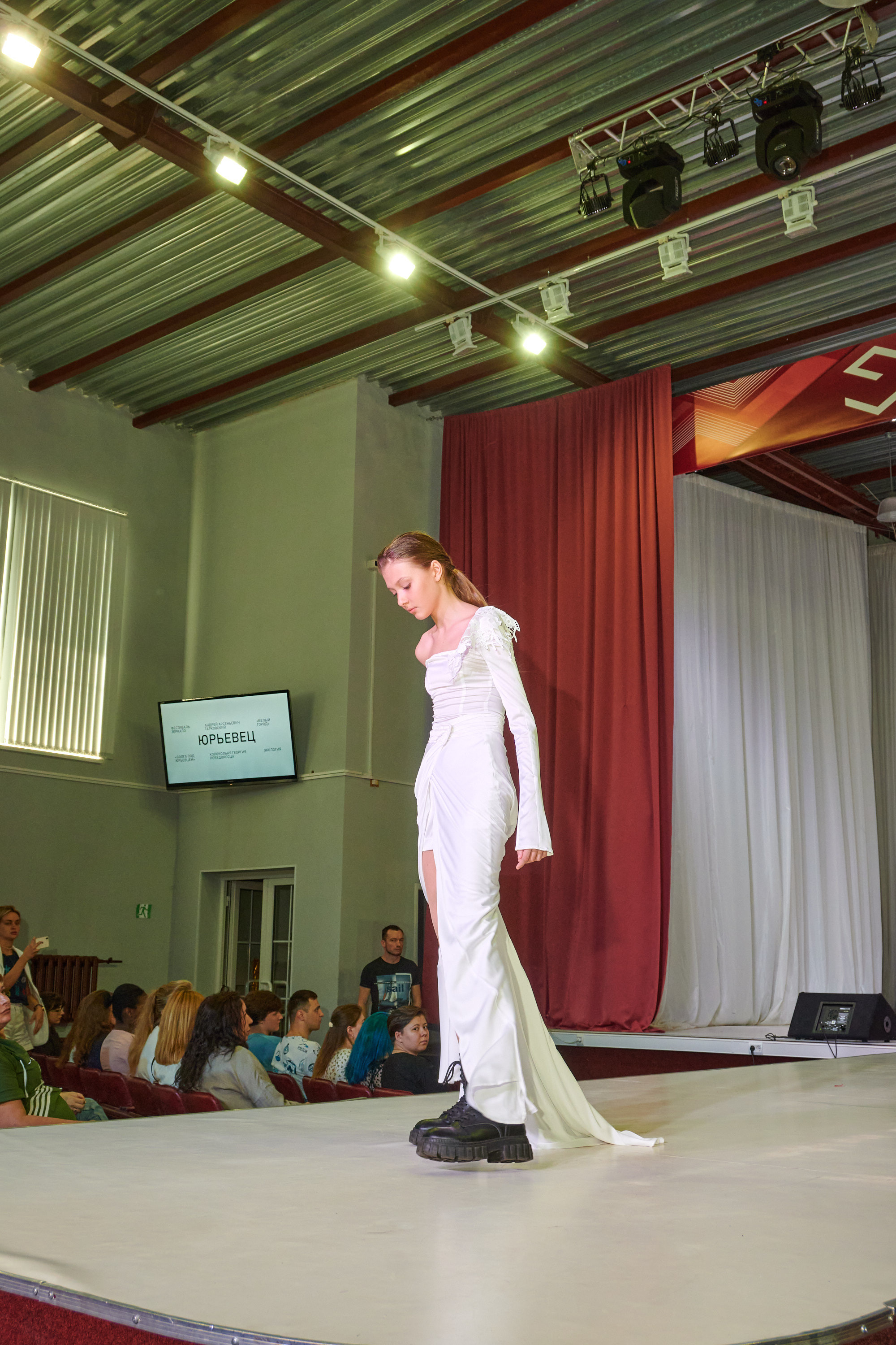 Русский силуэт иваново 26 июня. Фотограф в Иваново: Каталожная съемка одежды и постельного белья, Wildberries