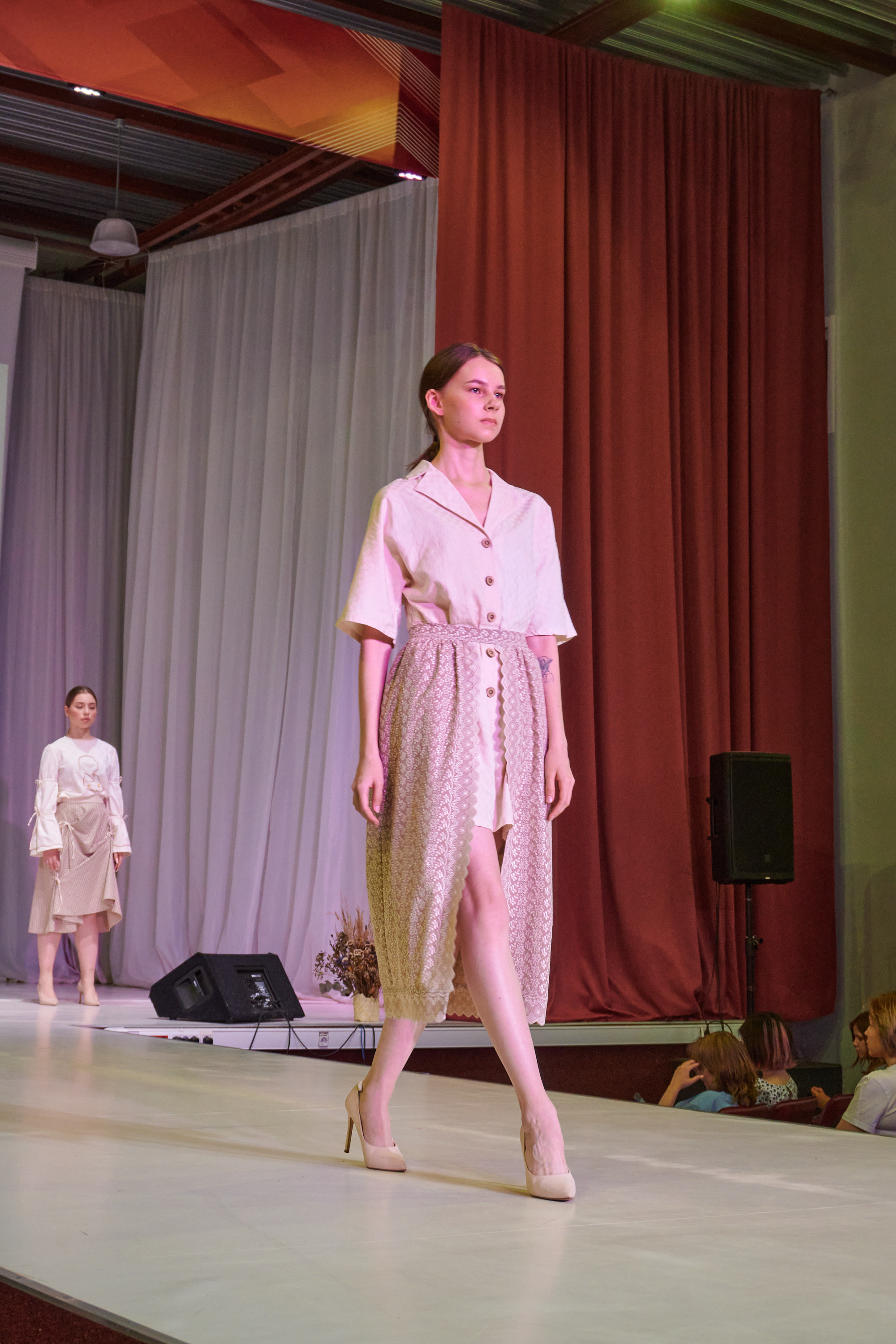 Русский силуэт иваново 26 июня. Фотограф в Иваново: Каталожная съемка одежды и постельного белья, Wildberries