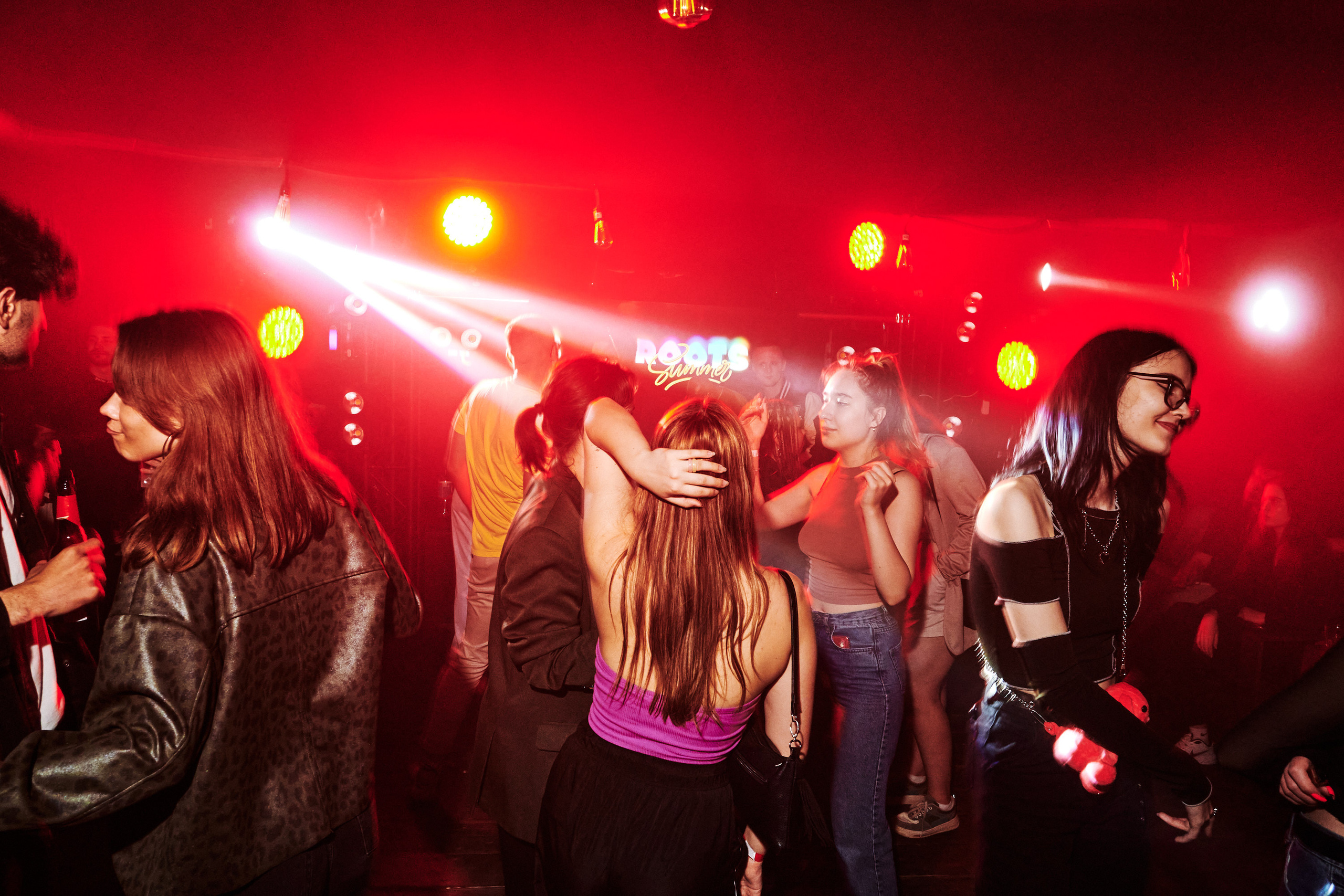 Репортажная съемка в Ёлки бар. Фотограф в Иваново: Каталожная съемка одежды и постельного белья, Wildberries