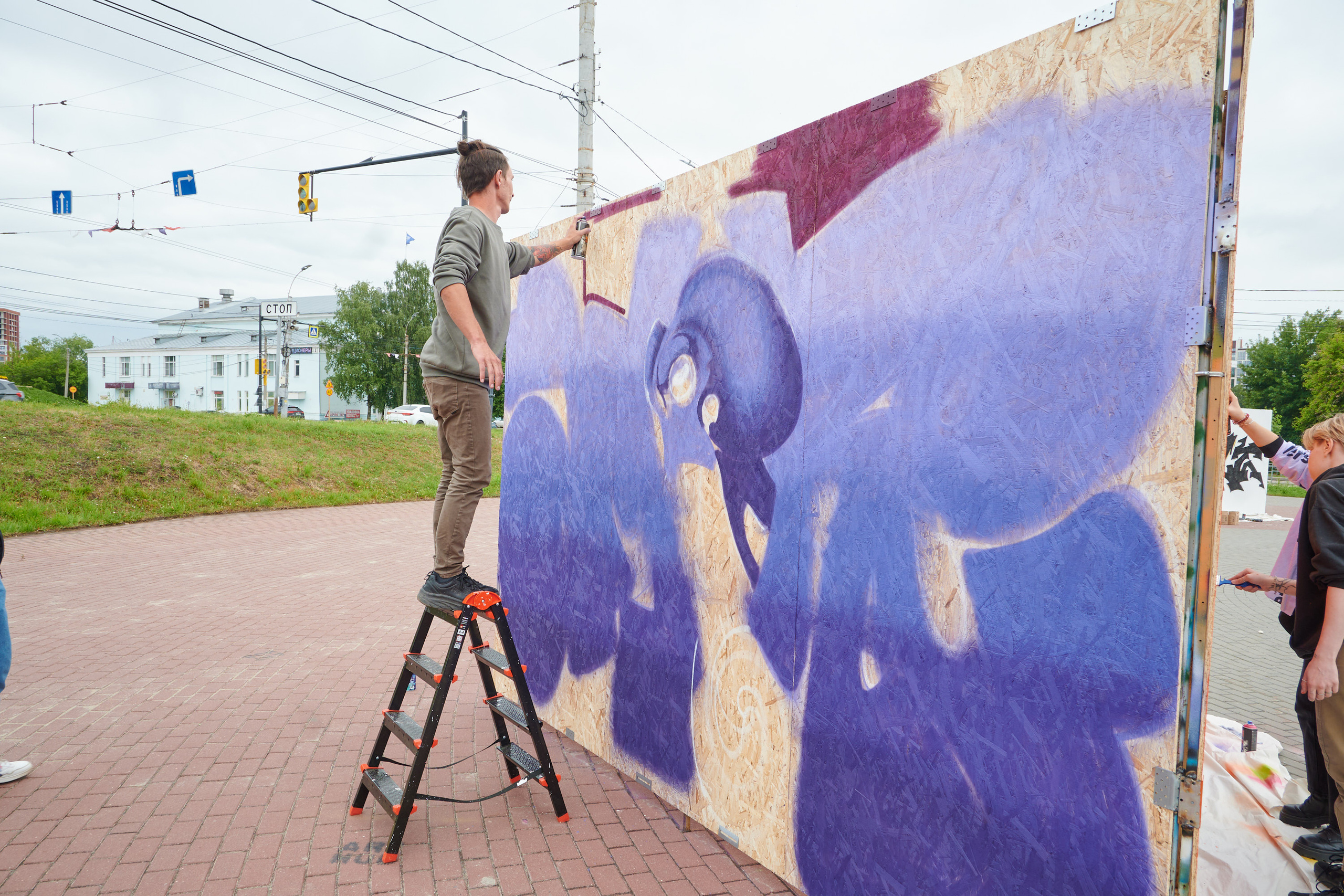 Граффити в день молодежи иваново. Фотограф в Иваново: Каталожная съемка одежды и постельного белья, Wildberries