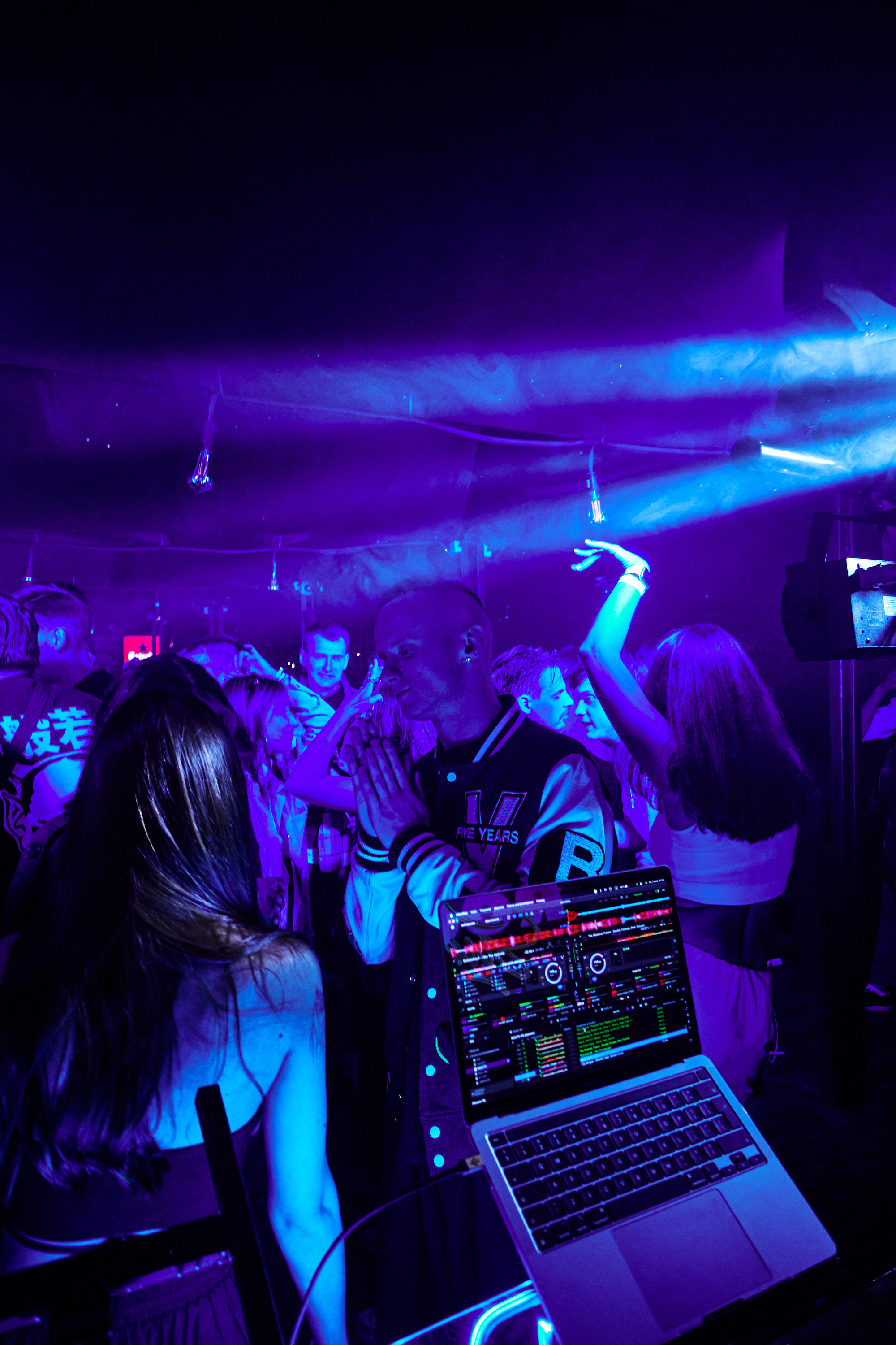 Репортажная съемка в Ёлки бар. Фотограф в Иваново: Каталожная съемка одежды и постельного белья, Wildberries