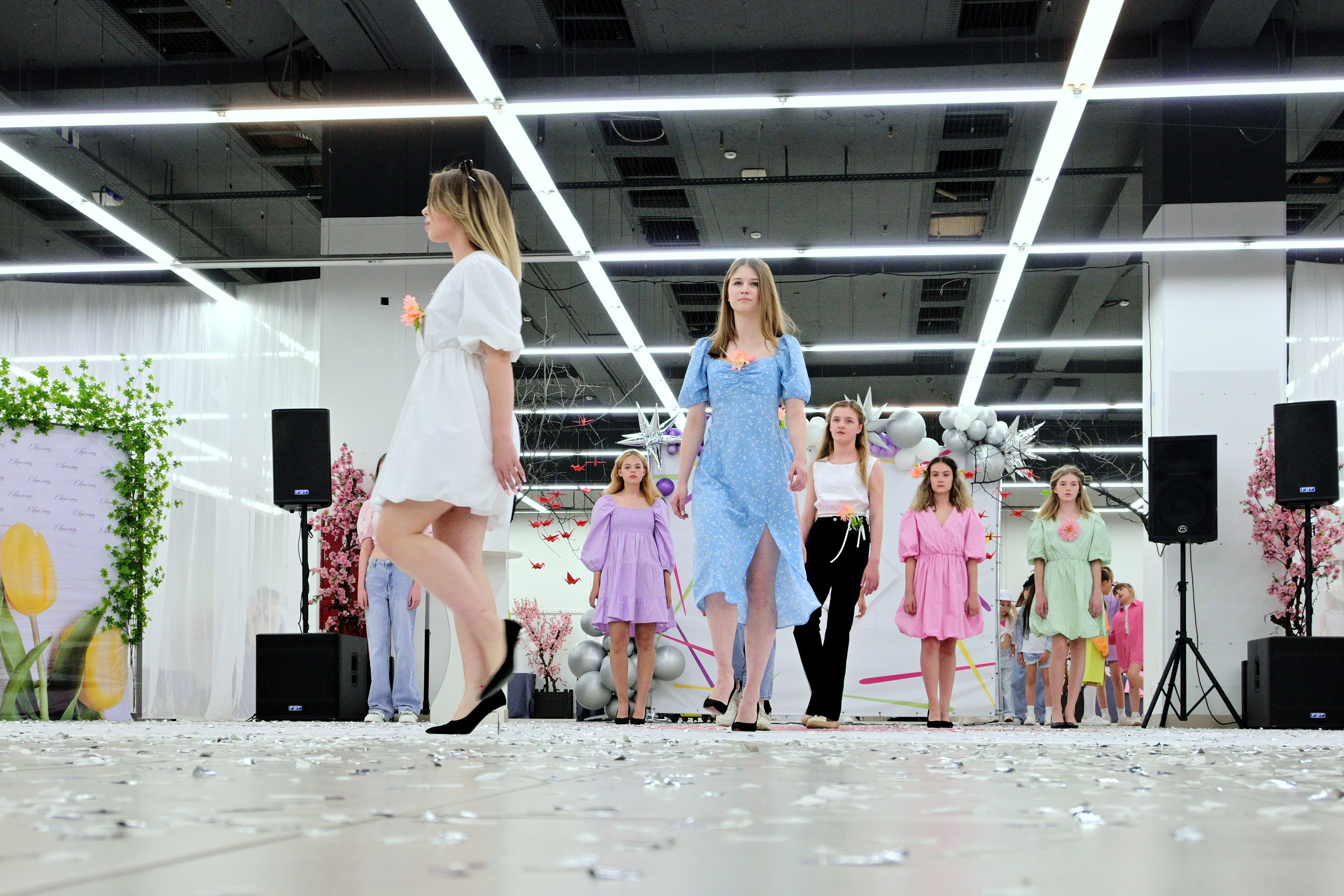 Показ Артплей в Евролэнд 09.06.2023. Фотограф в Иваново: Каталожная съемка одежды и постельного белья, Wildberries