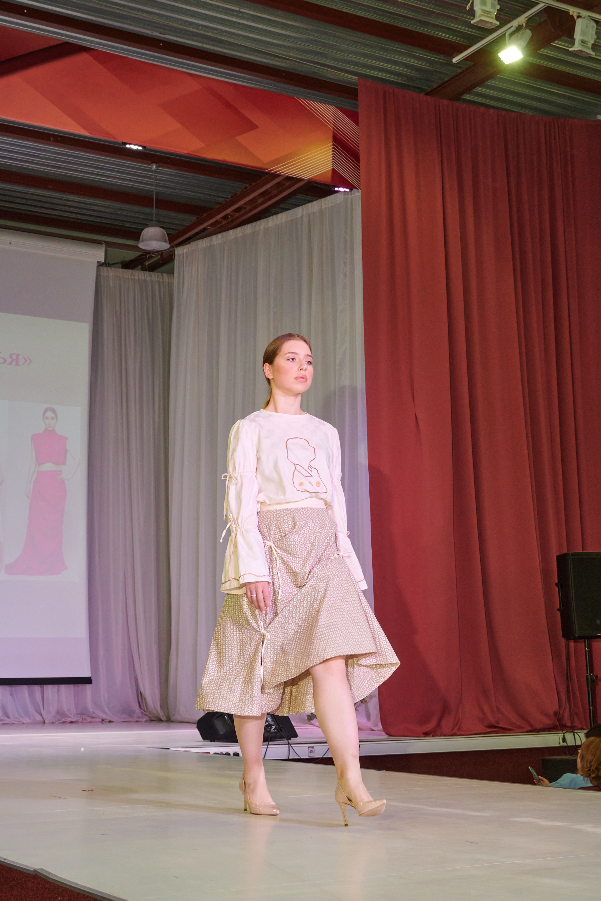 Русский силуэт иваново 26 июня. Фотограф в Иваново: Каталожная съемка одежды и постельного белья, Wildberries