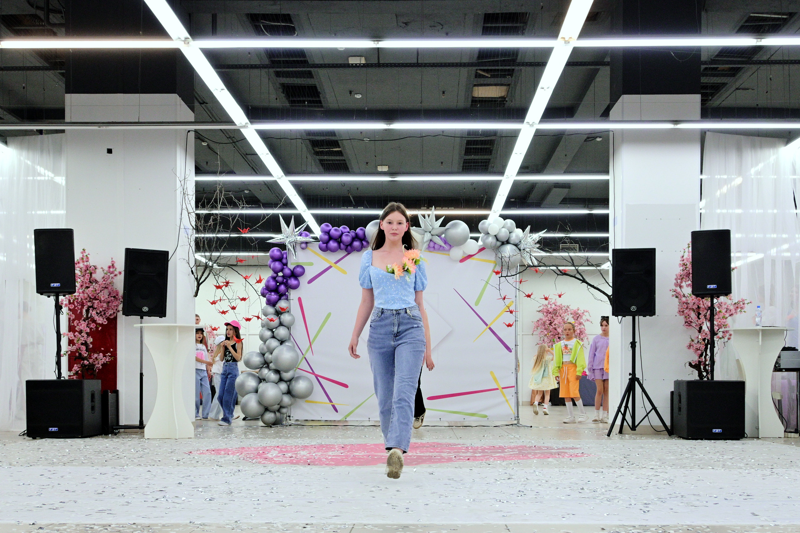 Показ Артплей в Евролэнд 09.06.2023. Фотограф в Иваново: Каталожная съемка одежды и постельного белья, Wildberries