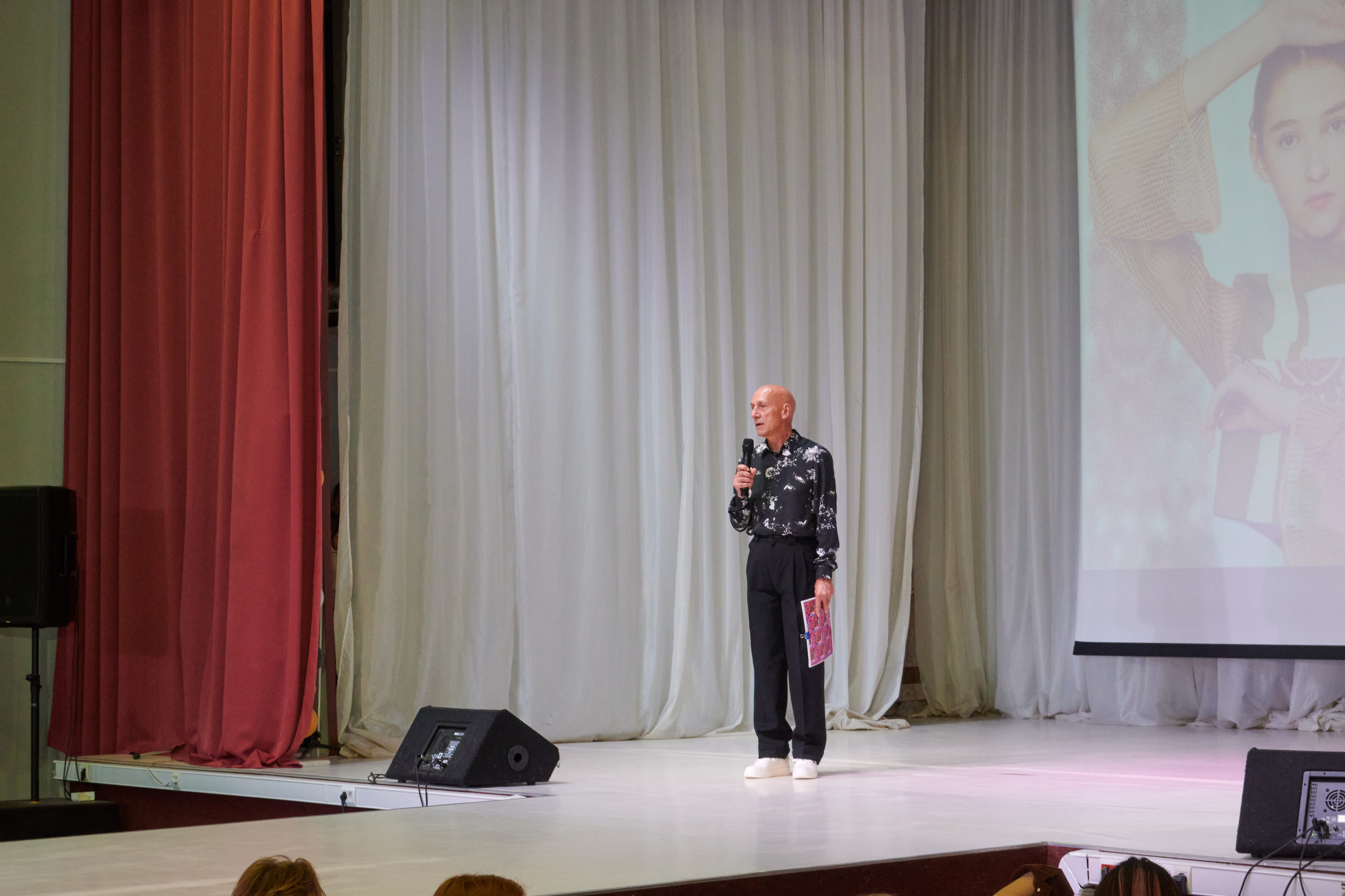 Русский силуэт иваново 26 июня. Фотограф в Иваново: Каталожная съемка одежды и постельного белья, Wildberries