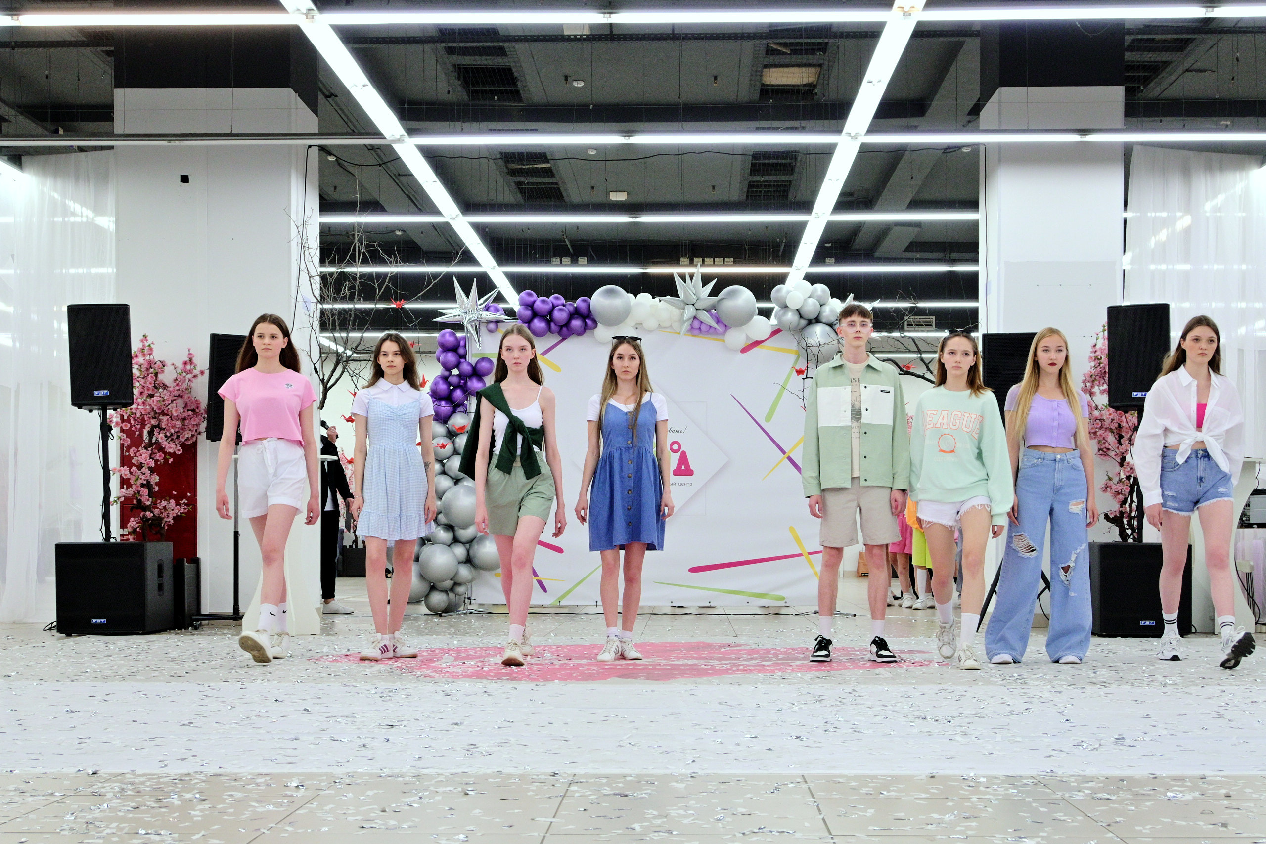 Показ Артплей в Евролэнд 09.06.2023. Фотограф в Иваново: Каталожная съемка одежды и постельного белья, Wildberries