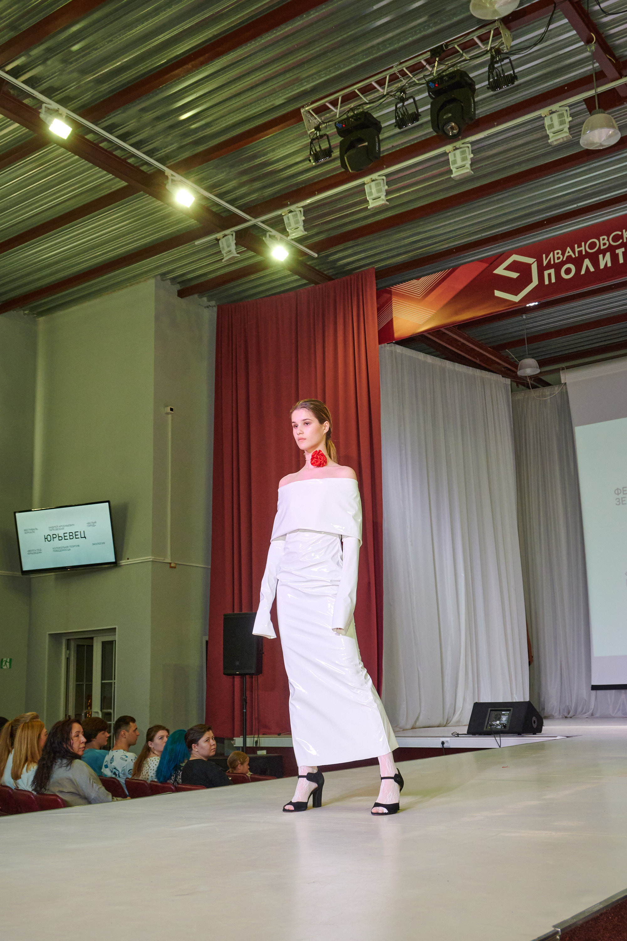 Русский силуэт иваново 26 июня. Фотограф в Иваново: Каталожная съемка одежды и постельного белья, Wildberries