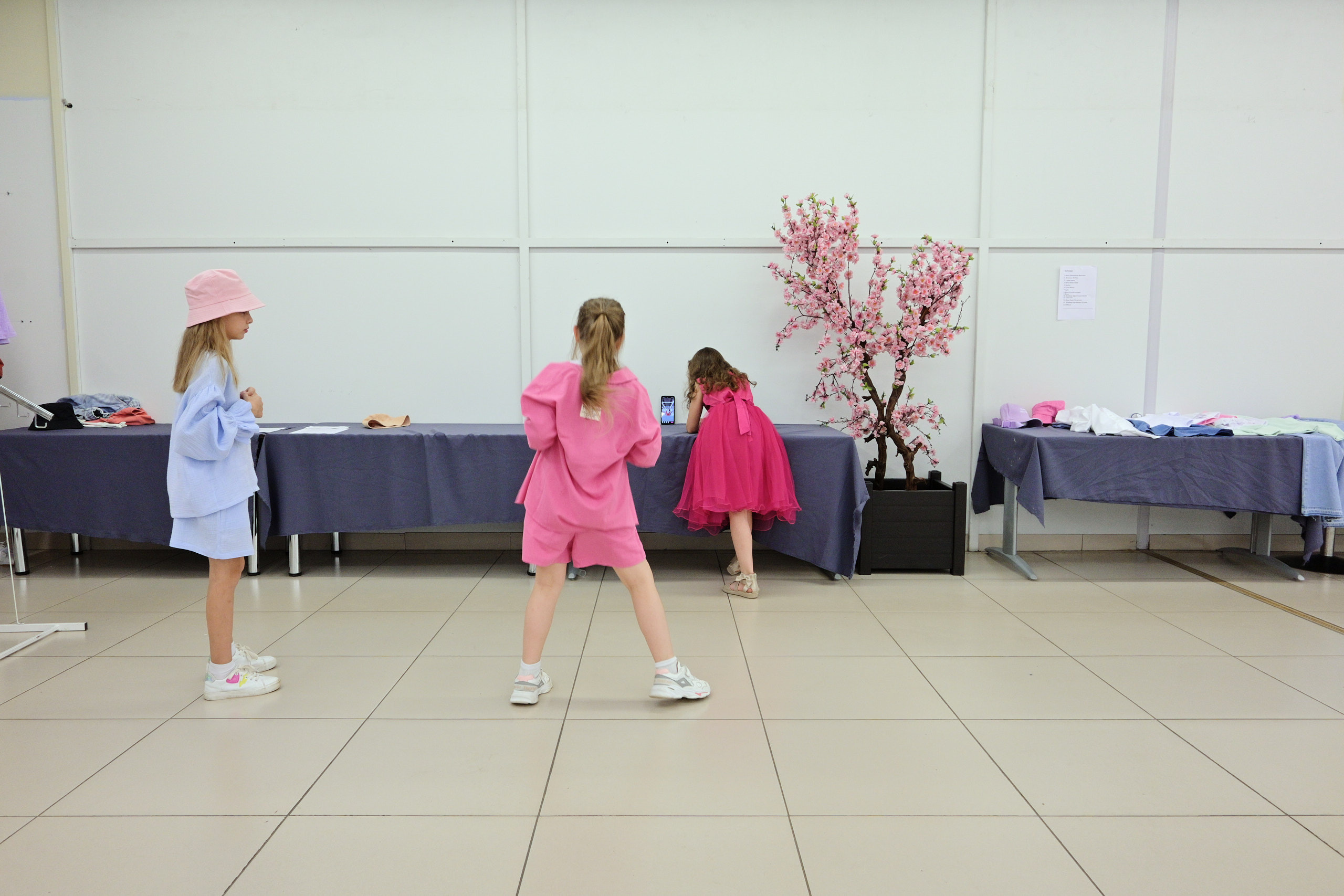 Показ Артплей в Евролэнд 09.06.2023. Фотограф в Иваново: Каталожная съемка одежды и постельного белья, Wildberries