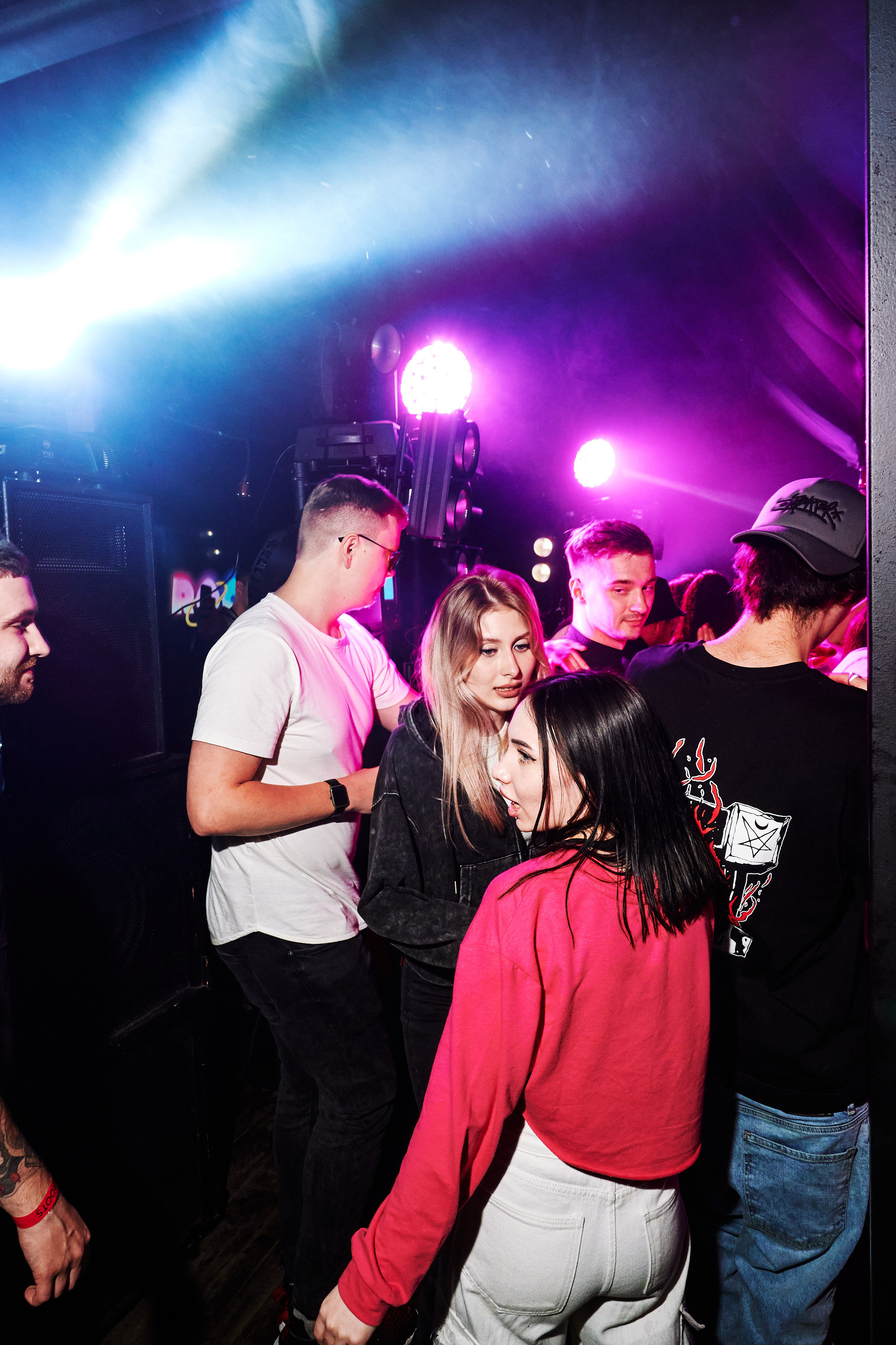 Репортажная съемка в Ёлки бар. Фотограф в Иваново: Каталожная съемка одежды и постельного белья, Wildberries