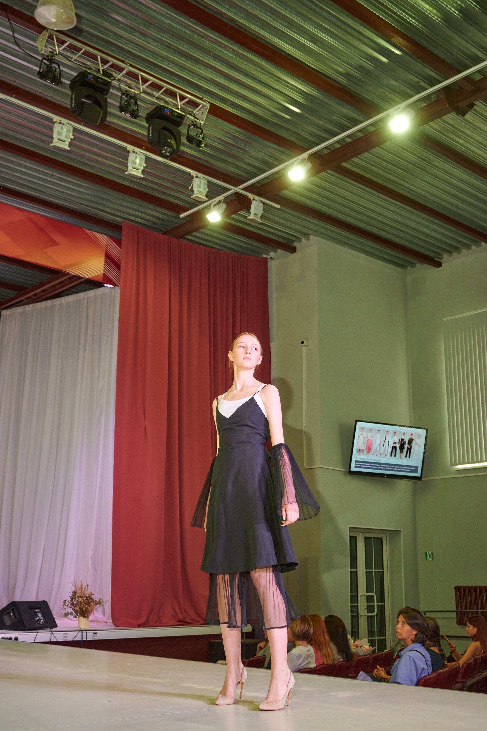 Русский силуэт иваново 26 июня. Фотограф в Иваново: Каталожная съемка одежды и постельного белья, Wildberries