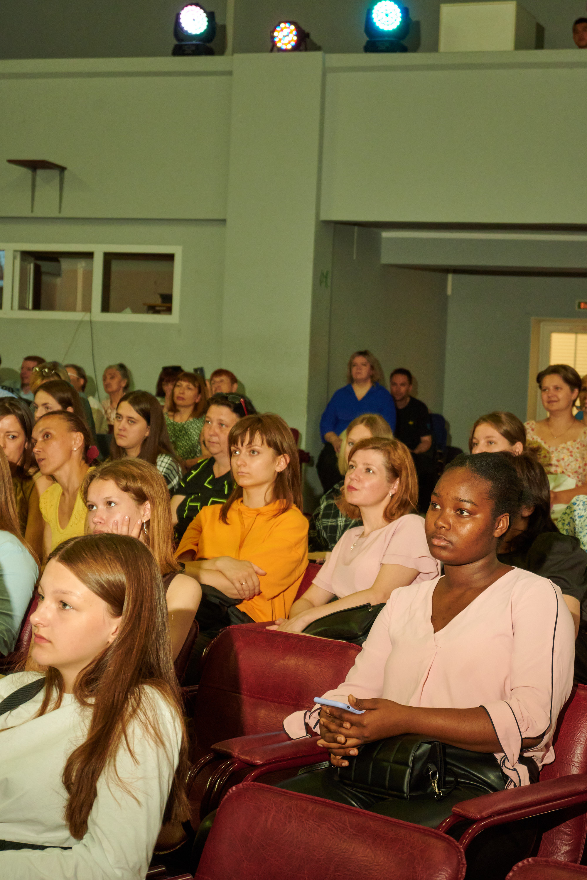 Русский силуэт иваново 26 июня. Фотограф в Иваново: Каталожная съемка одежды и постельного белья, Wildberries