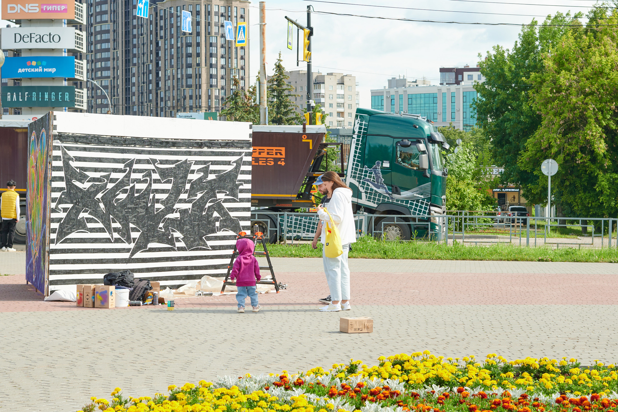Граффити в день молодежи иваново. Фотограф в Иваново: Каталожная съемка одежды и постельного белья, Wildberries