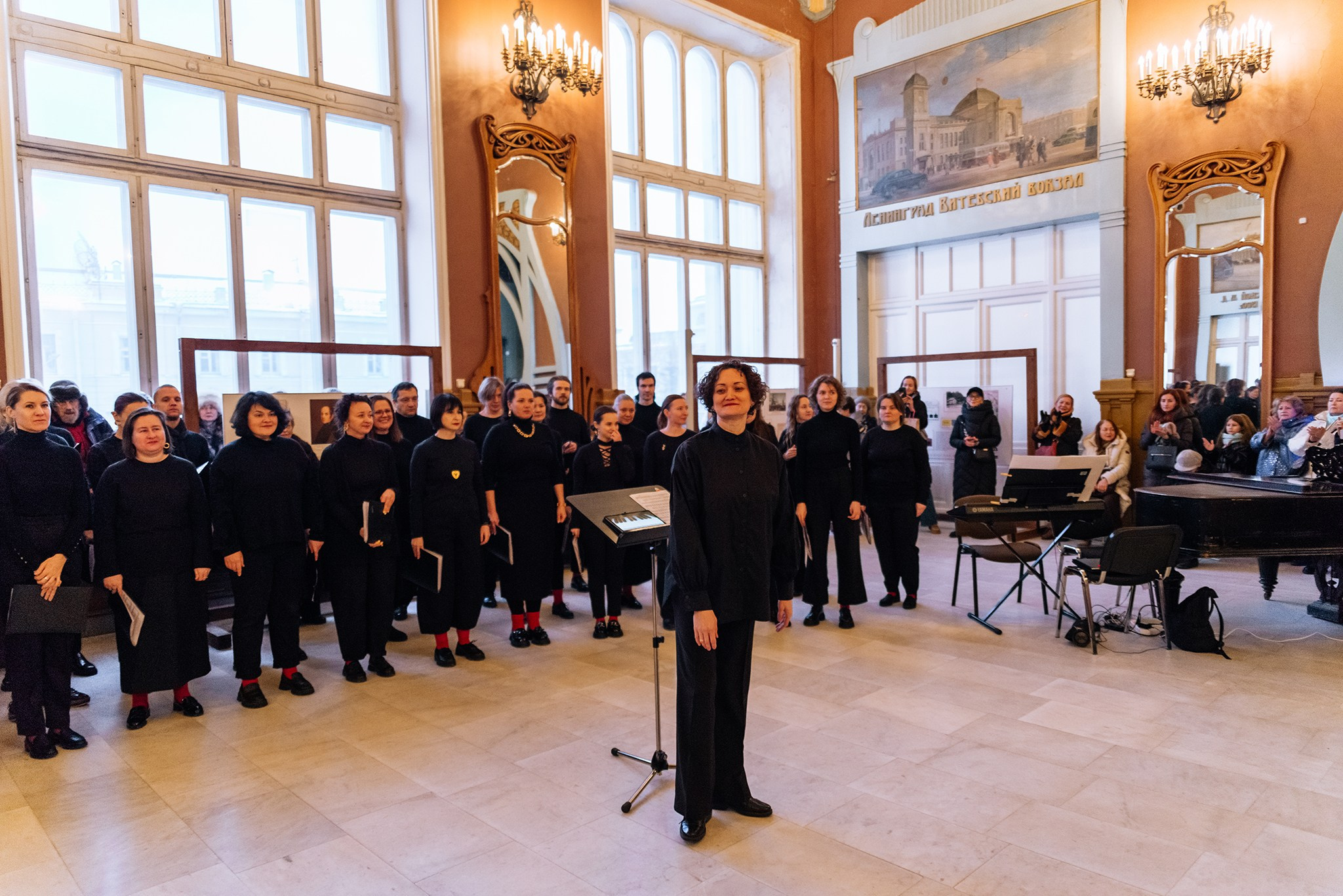 Хор Большой распев на Витебском вокзале. Январь 24. Репортажный фотограф в Санкт-Петербурге Анастасия Клёпова