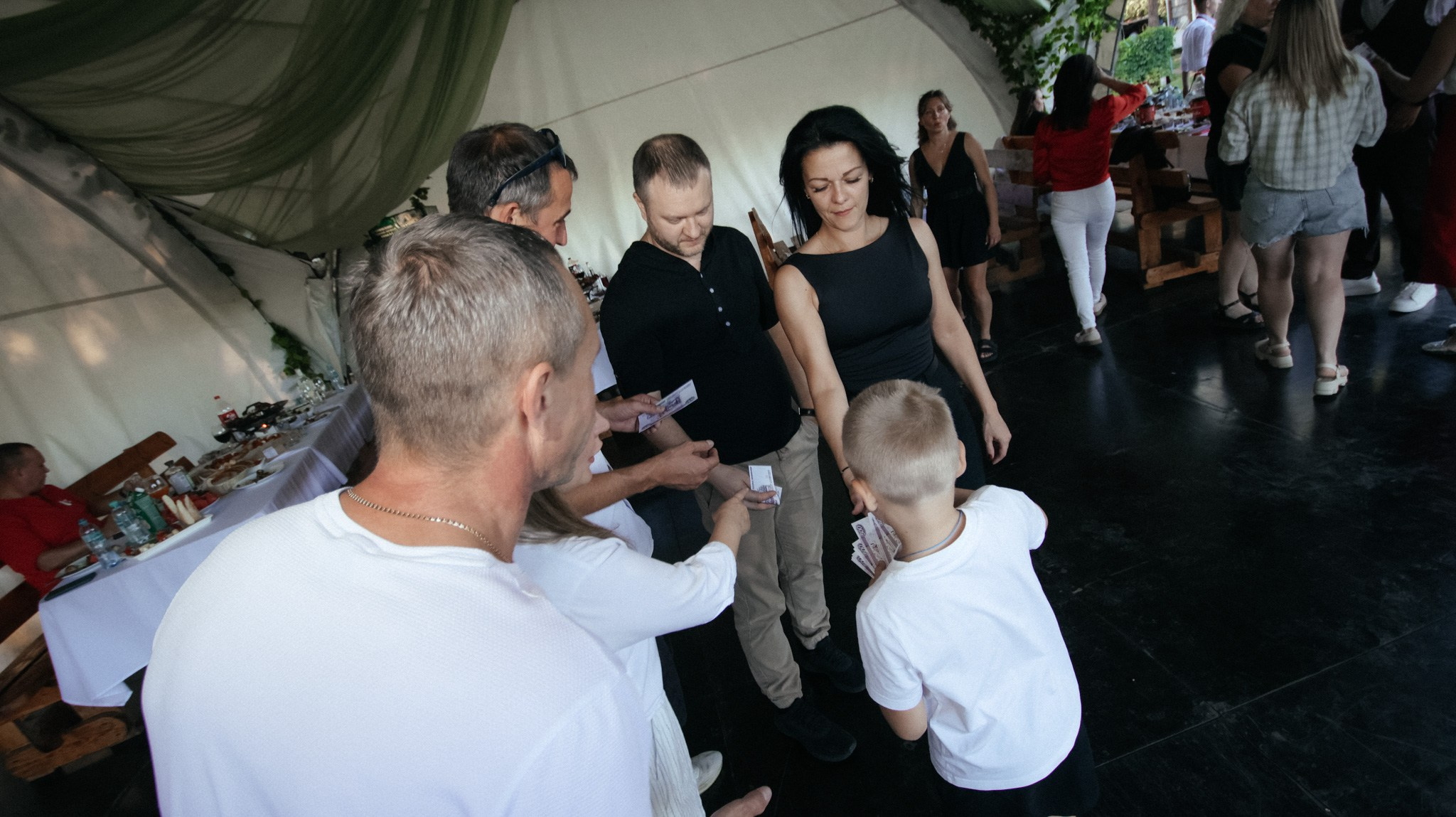 Фабрика Дверей. Свадебный и репортажный фотограф Дмитрий Кононенко