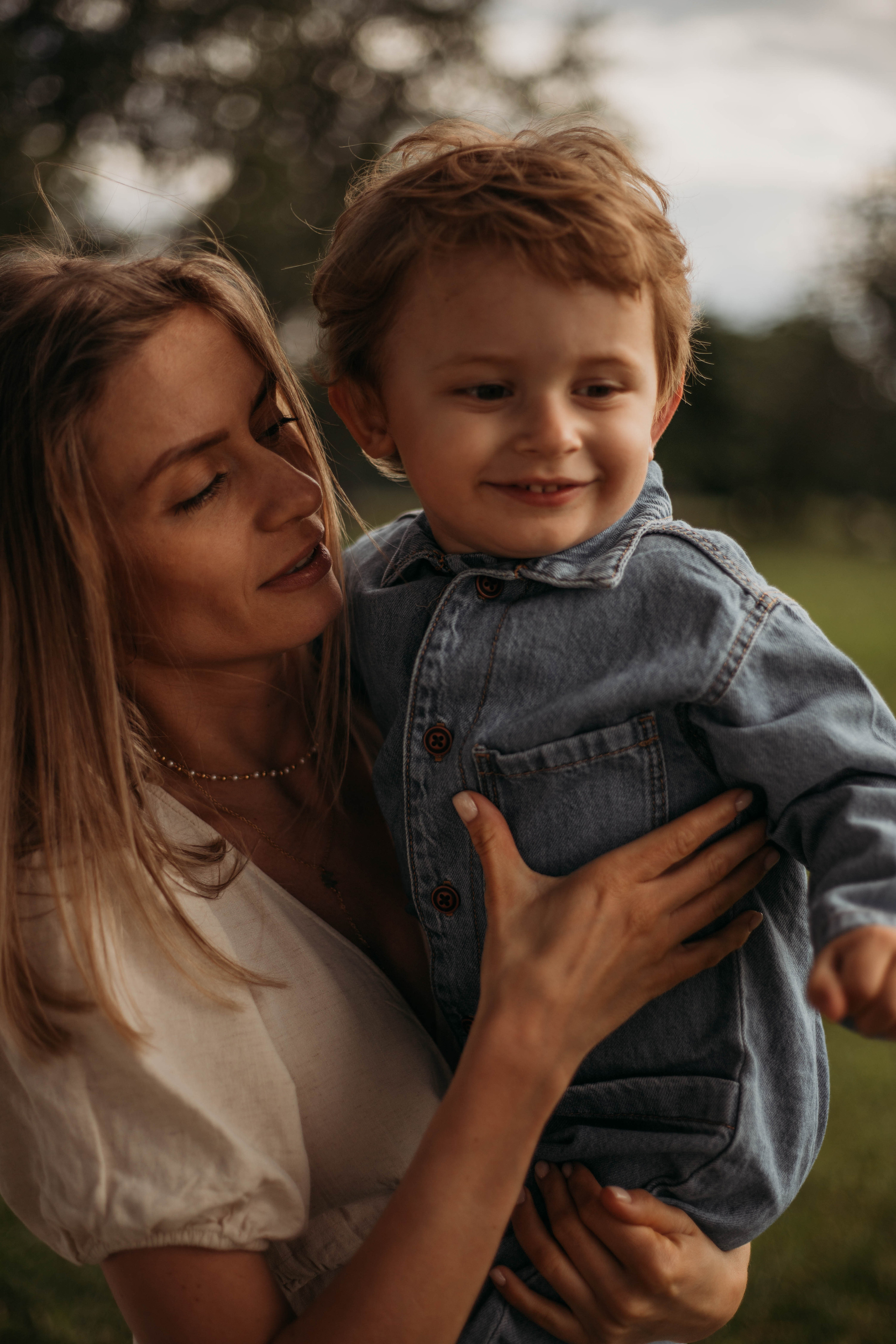 Фотосессия в парке Музы и Елисея. Венера Гайн. Репортажный фотограф  Тюмень. Обучение фотографии с 0