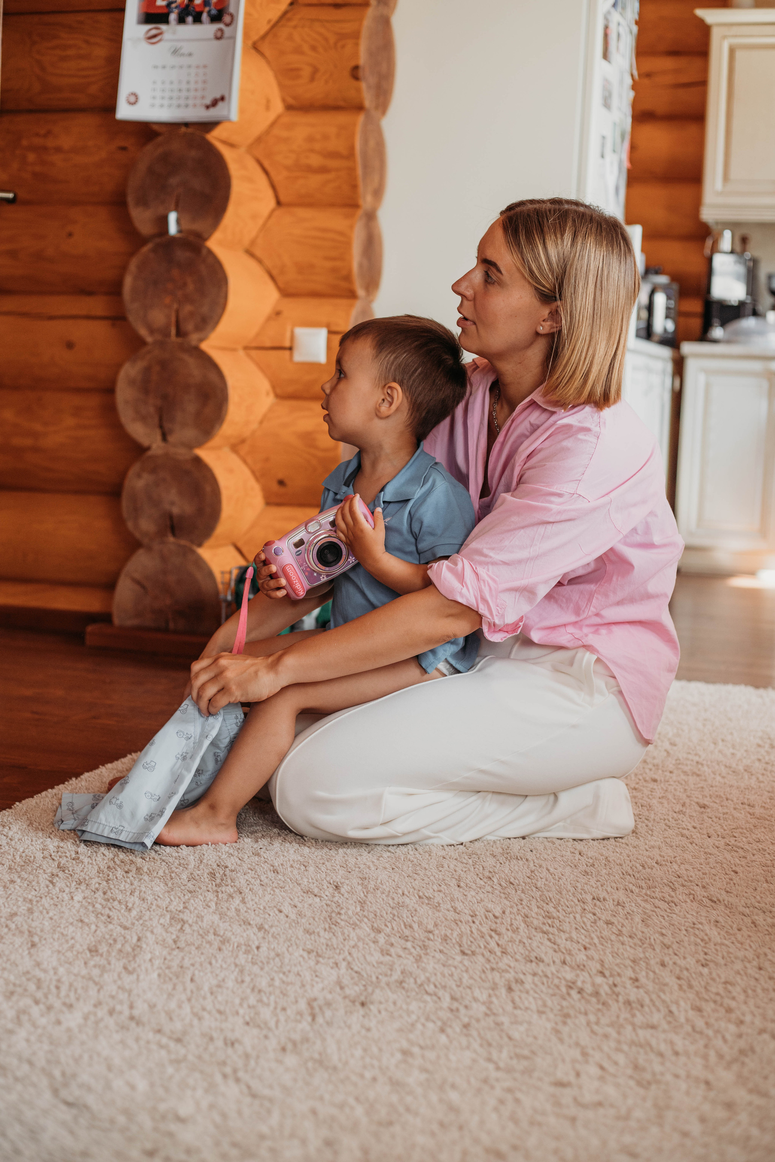 Домашняя семейная фотосессия семьи Людмилы. Венера Гайн. Репортажный фотограф  Тюмень. Обучение фотографии с 0