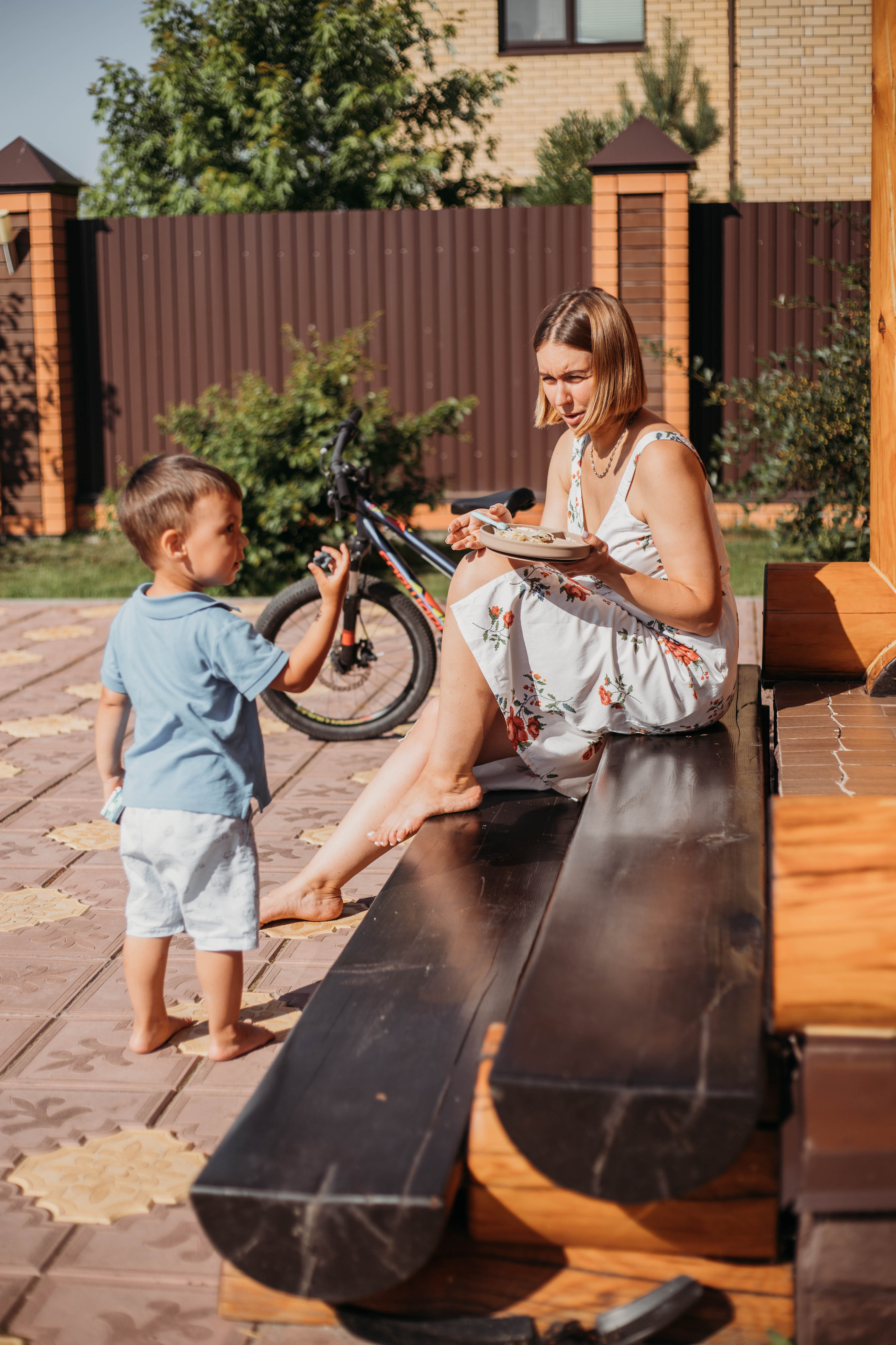 Домашняя семейная фотосессия семьи Людмилы. Венера Гайн. Репортажный фотограф  Тюмень. Обучение фотографии с 0