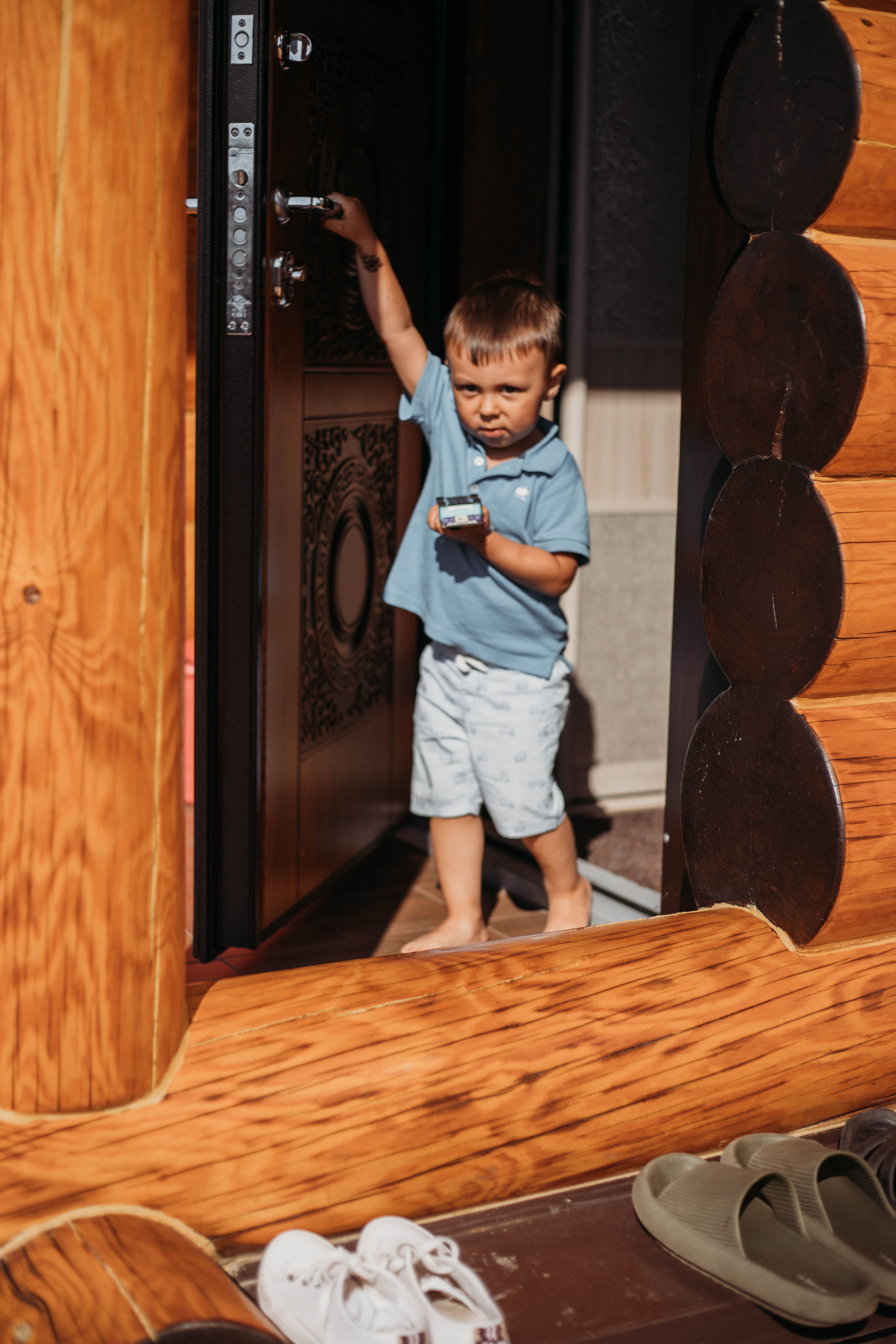 Домашняя семейная фотосессия семьи Людмилы. Венера Гайн. Репортажный фотограф  Тюмень. Обучение фотографии с 0