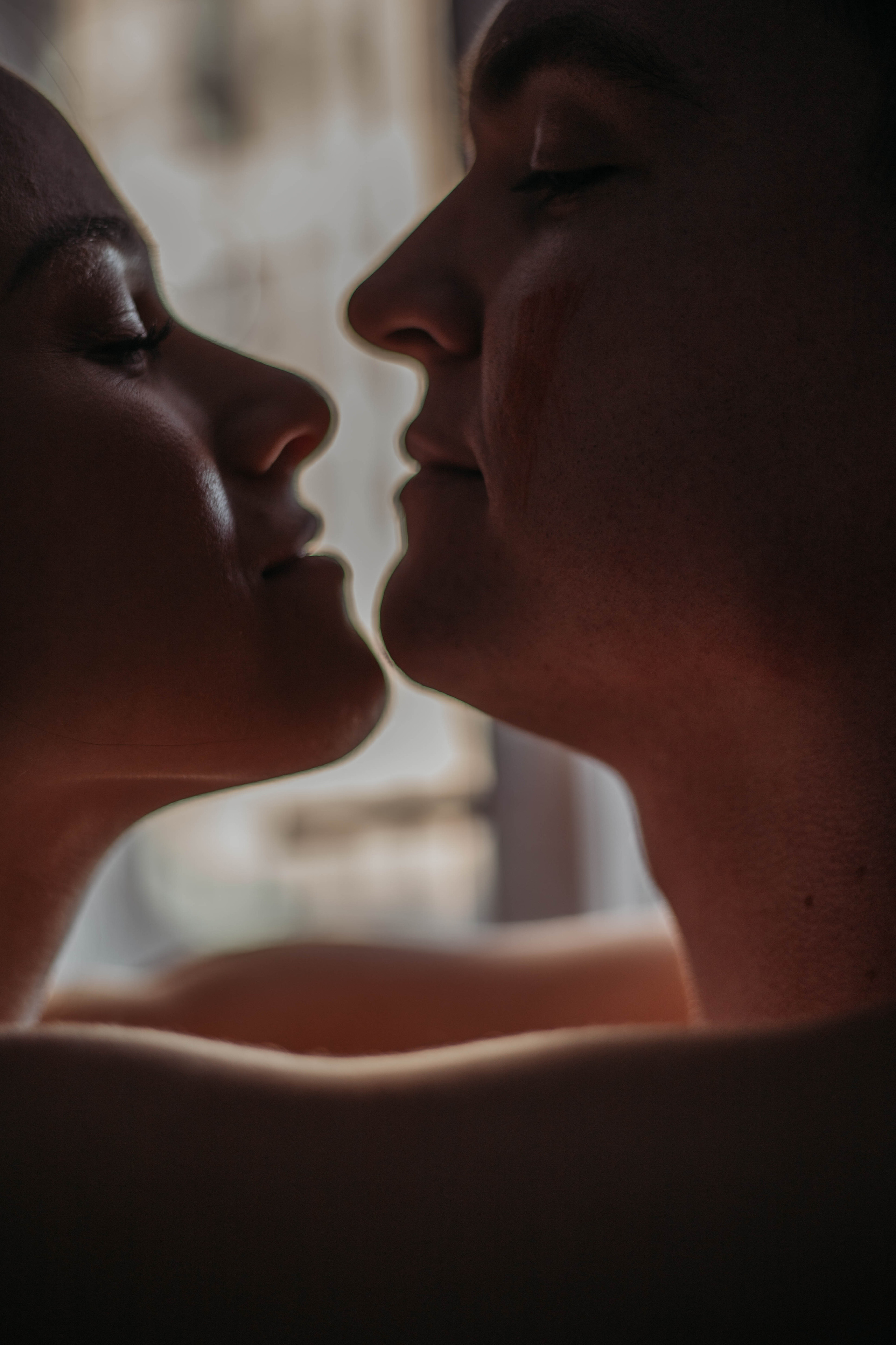 Чувственная домашняя фотосессия Владимира и Екатерины. Венера Гайн. Репортажный фотограф  Тюмень. Обучение фотографии с 0