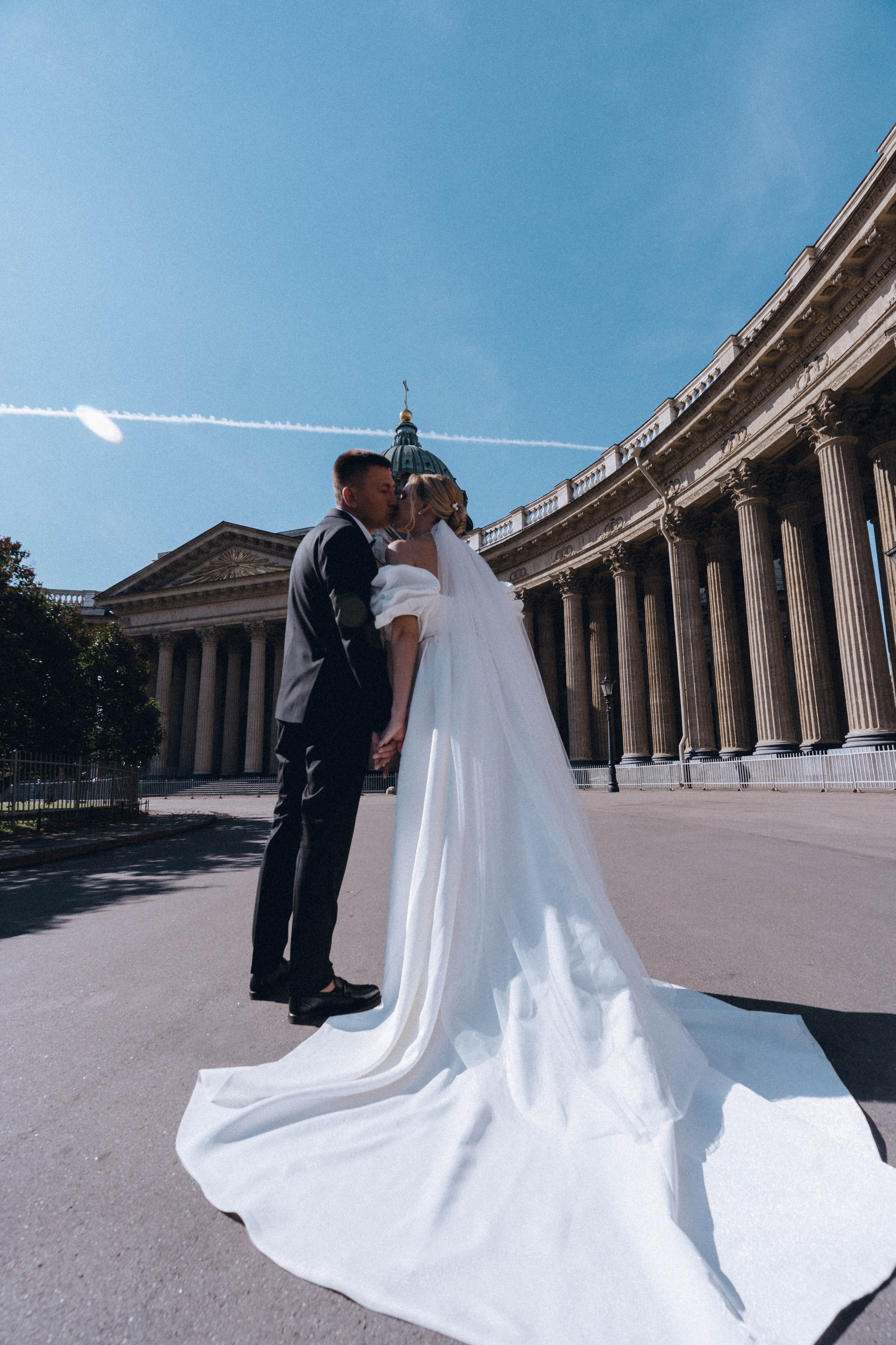 СВАДЕНБНАЯ СЬЕМКА НА КАТЕРЕ ПО КАНАЛАМ САНКТ-ПЕТЕРБУРГА И В АКВАТОРИИ НЕВЫ. Профессиональный фотограф, Санкт-Петербург — Виктория Богомолова