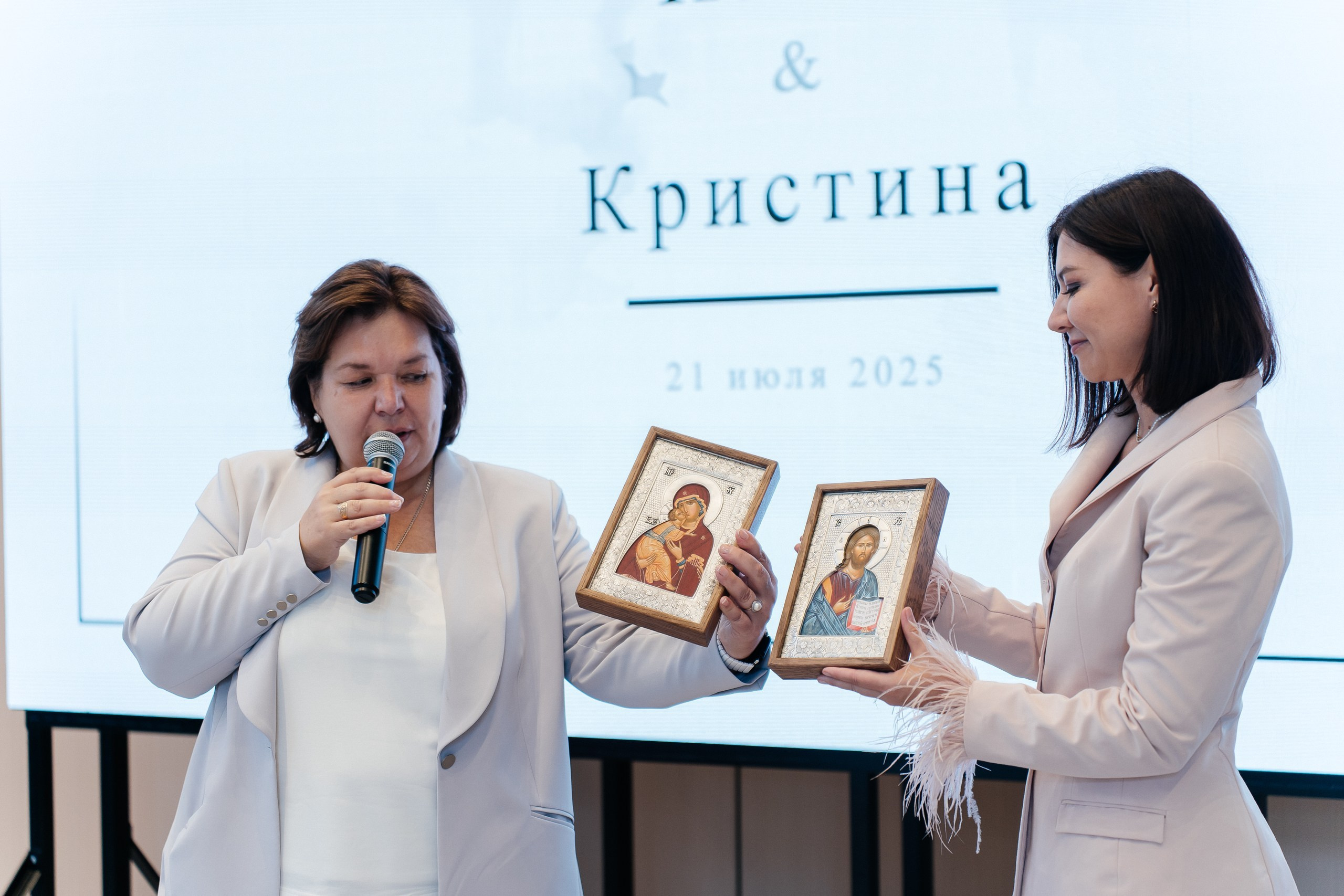 Свадебный репортаж. Для тех, кто не ждёт удачи, а создаёт её. Каждая фотосессия — это твой момент, твой стиль, твой успех. 📸