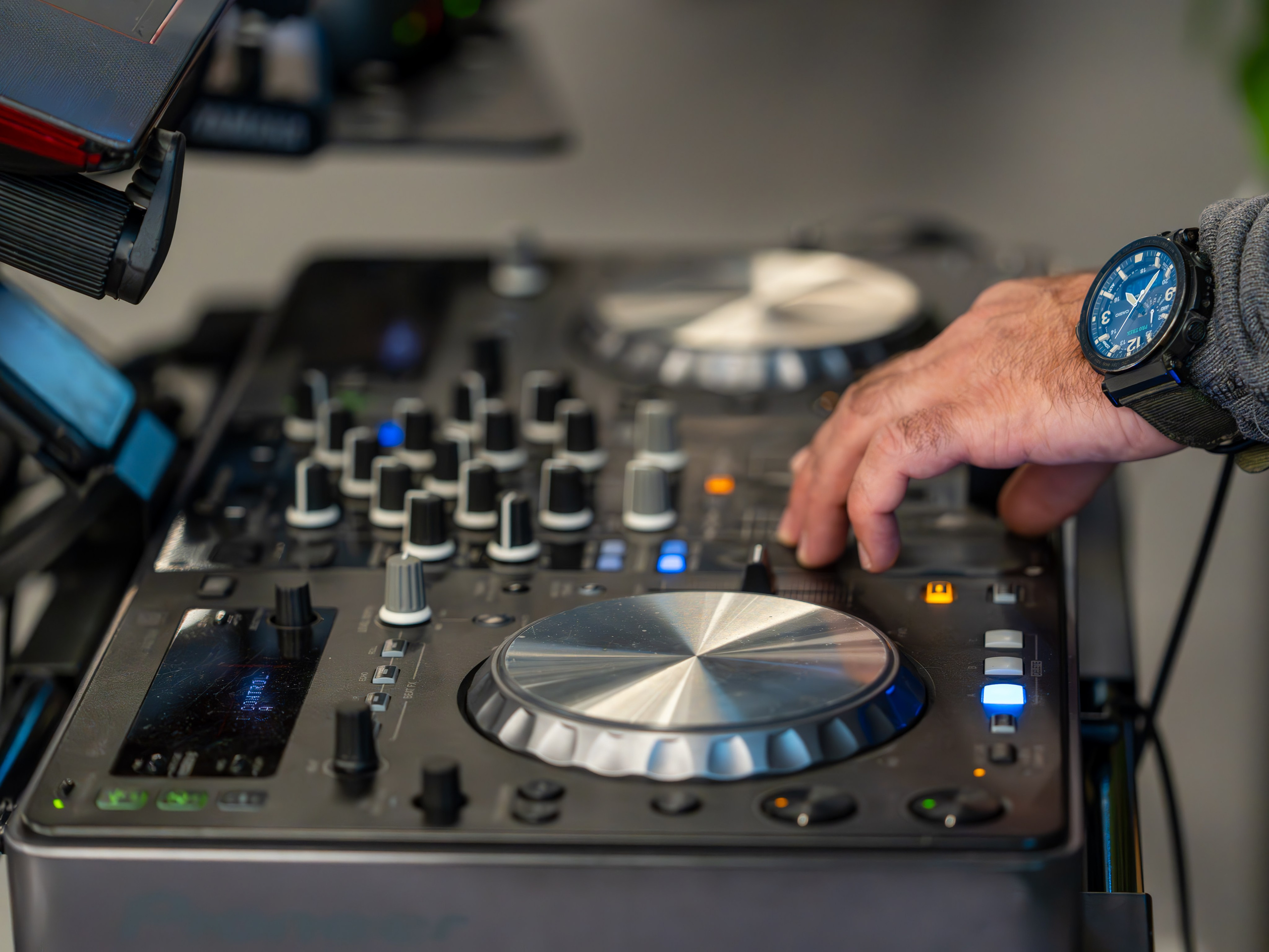 MICE мероприятие — мастер класс по акварели. Репортажный фотограф в Красной Поляне и Сочи Павлюченко Екатерина