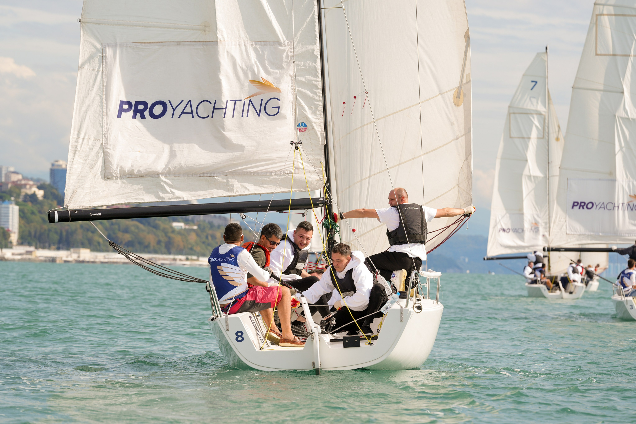 Яхтенная регата для компании Агрегатка. Репортажный фотограф в Красной Поляне и Сочи Павлюченко Екатерина