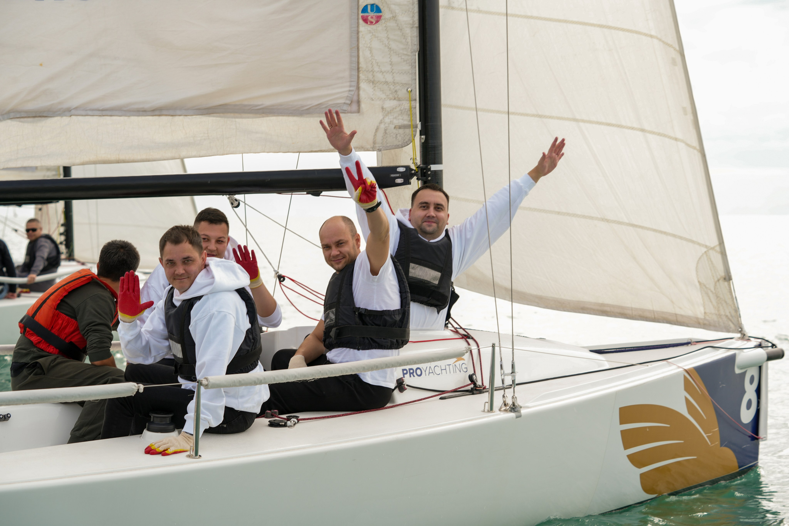 Яхтенная регата для компании Агрегатка. Репортажный фотограф в Красной Поляне и Сочи Павлюченко Екатерина