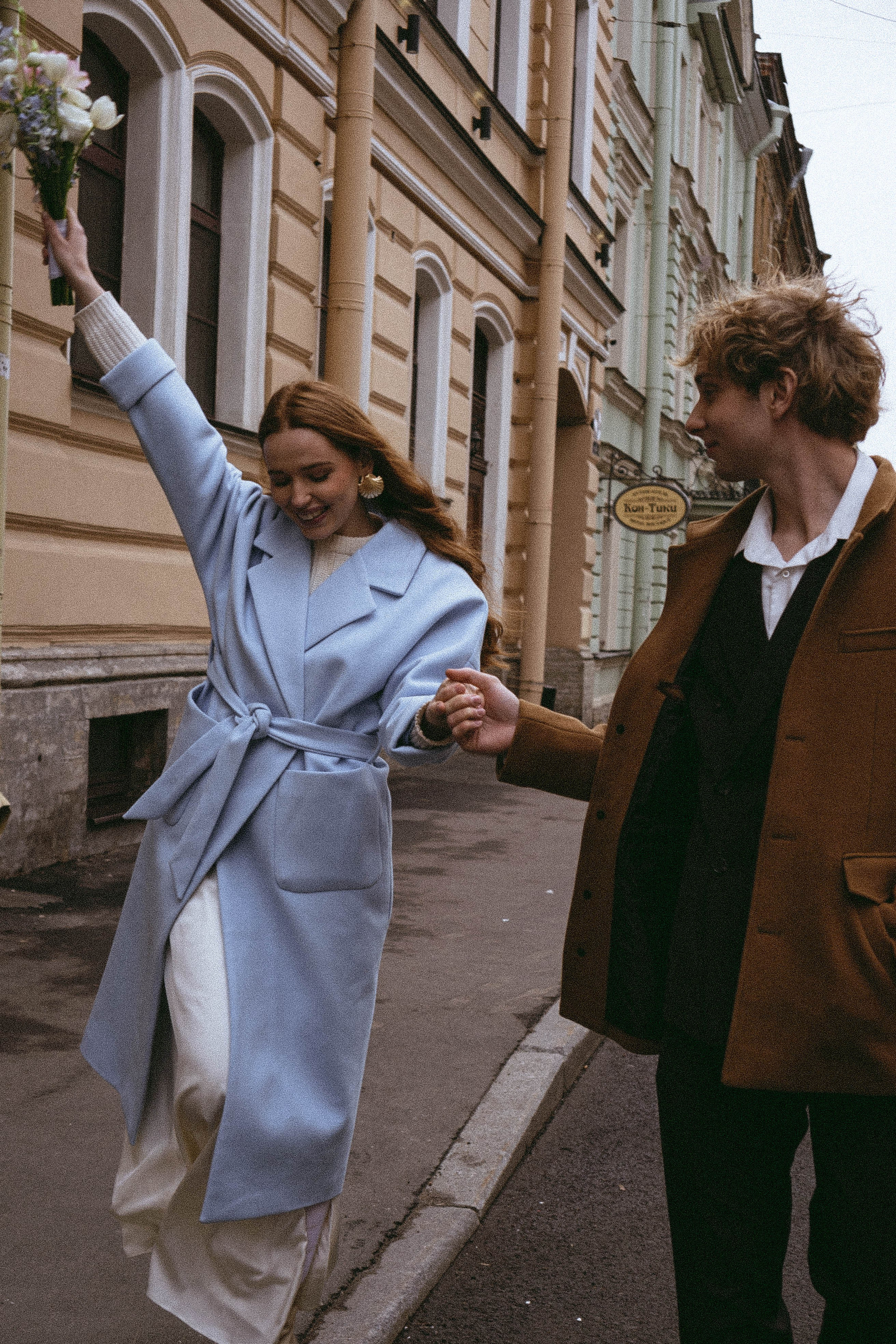 СВАДЕБНАЯ СЬЕМКА В ОТЕЛЕ. СБОРЫ ЖЕНИХА И НЕВЕСТЫ И ТАКЖЕ ТОР И ПОДГОТОВКА К ПРОГУЛКЕ И ПРОГУЛКА ПО ПЕТРОГРАДКЕ. Профессиональный фотограф, Санкт-Петербург — Виктория Богомолова